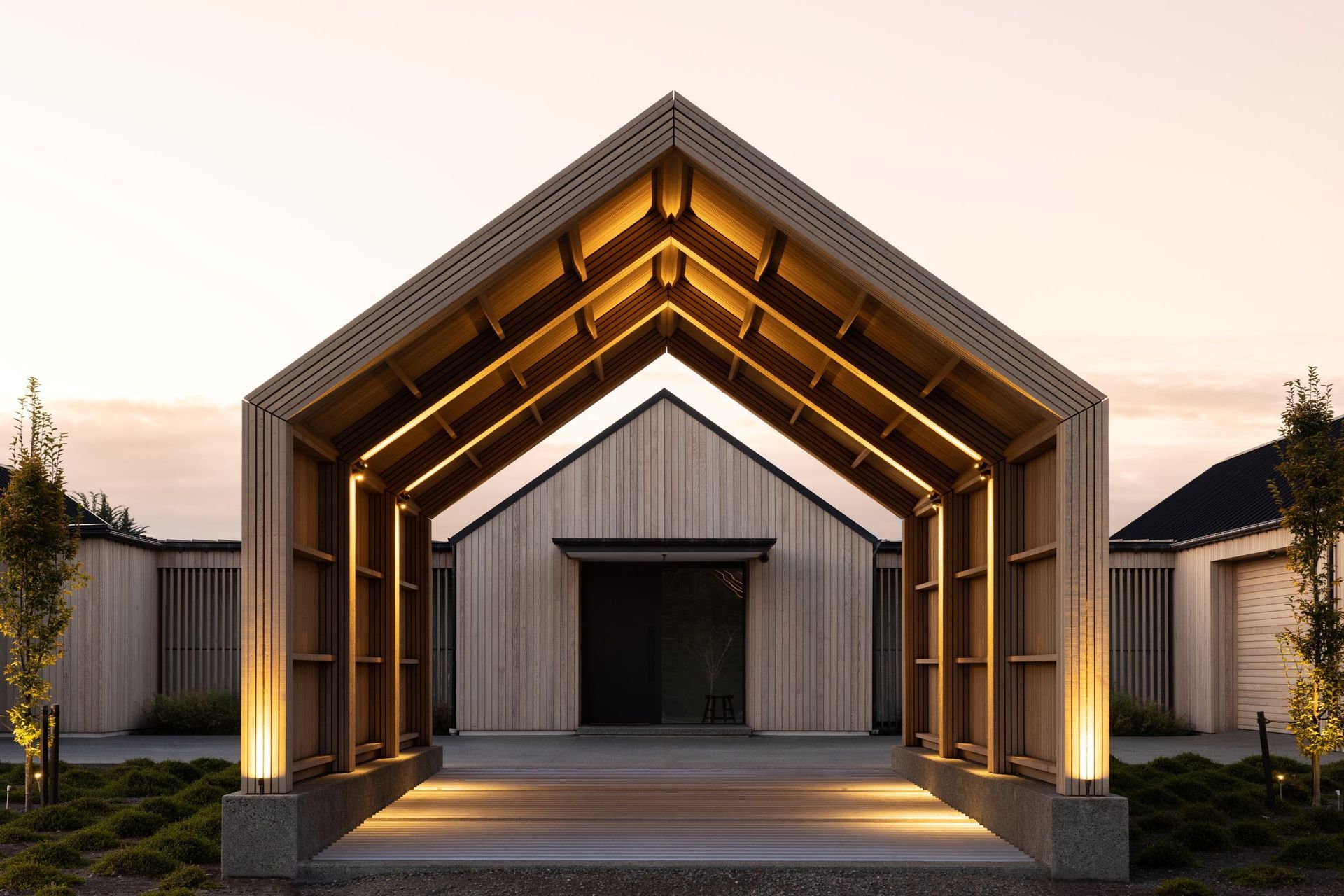 The Gate House Structure Design and Construction - Henry Blakely Landscapes