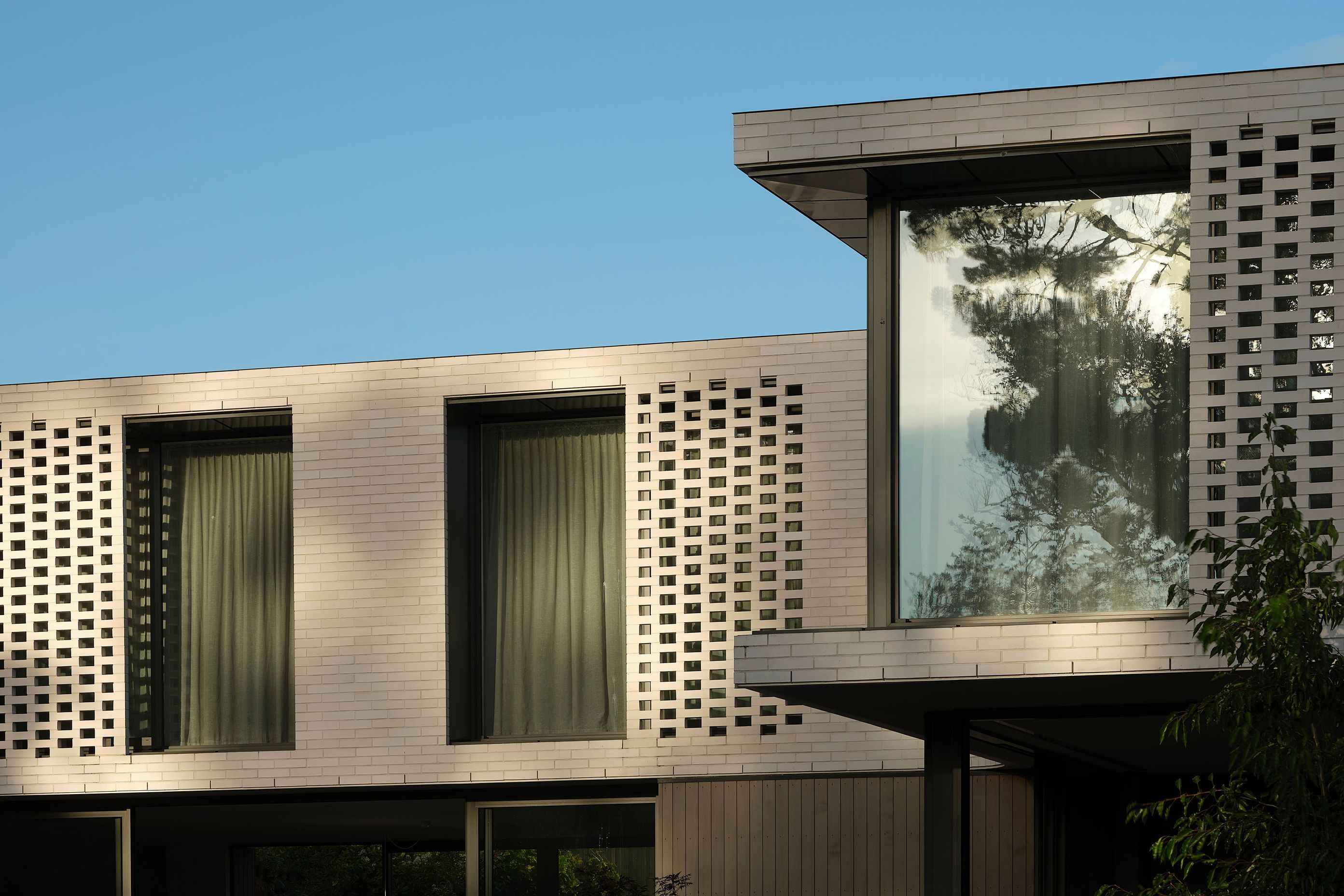 One-One-Two-West-Elevation-Part-Sam-Hartnett.jpg