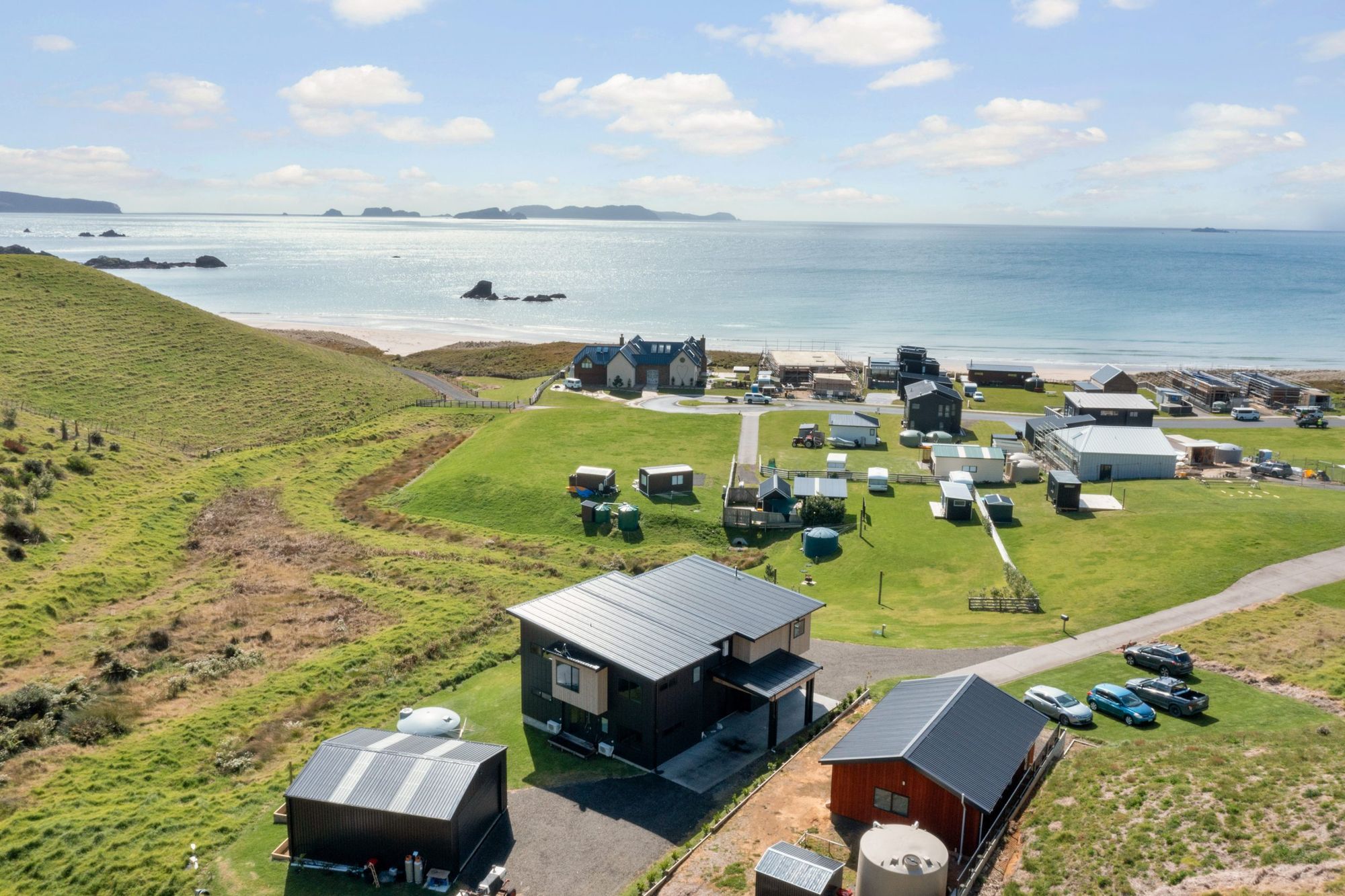 Opito-Bay-Dimax-Hamr-Homes-96-scaled.jpg