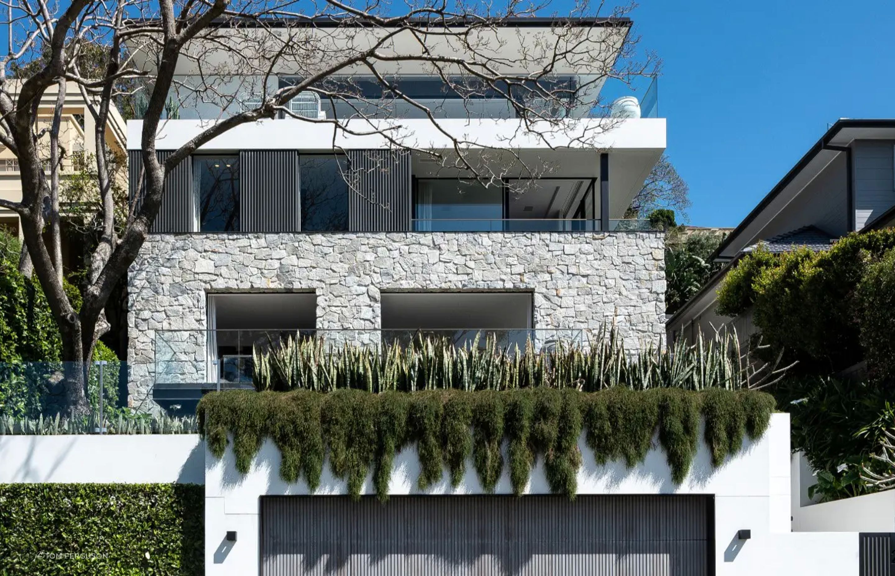 Azul Limestone (Custom) | Pacific Plus Constructions | Corben Architects