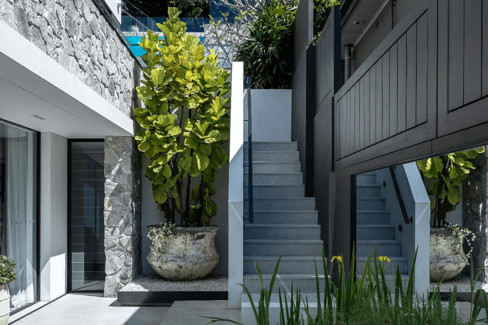 Azul Limestone (Custom) | Pacific Plus Constructions | Corben Architects