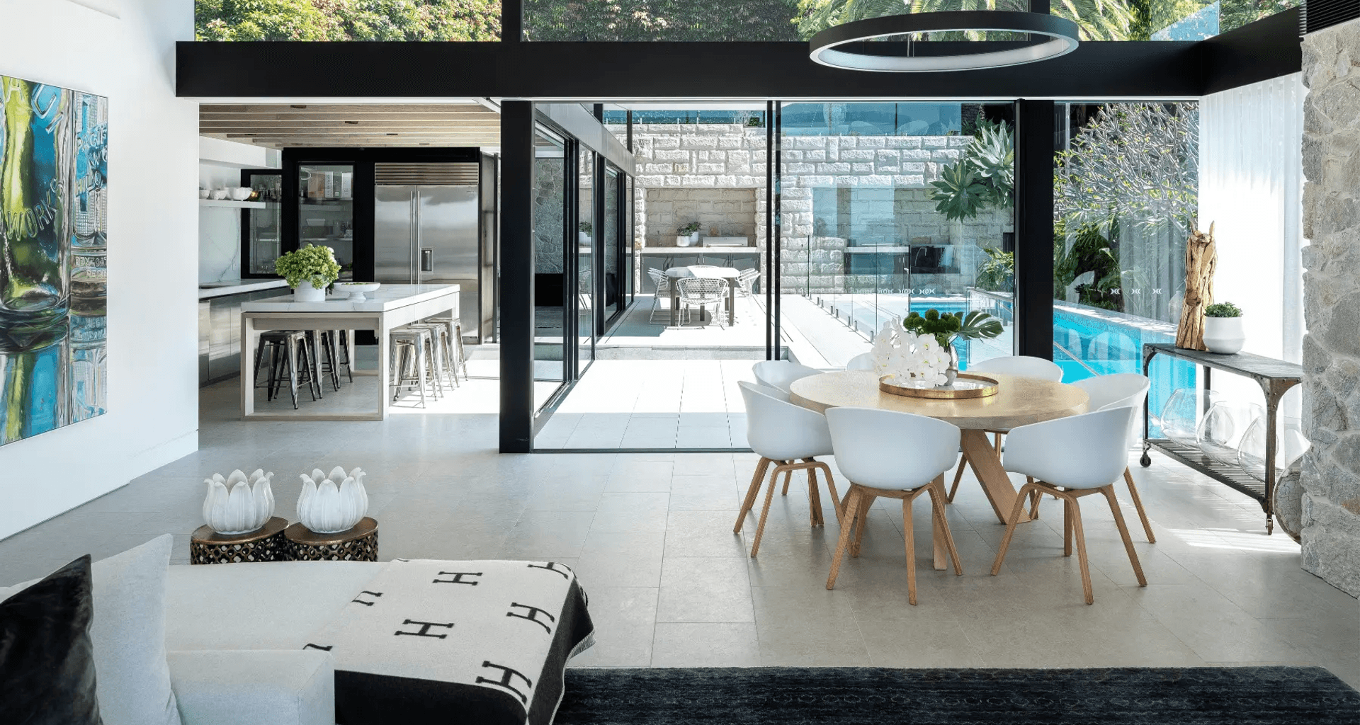Azul Limestone (Custom) | Pacific Plus Constructions | Corben Architects
