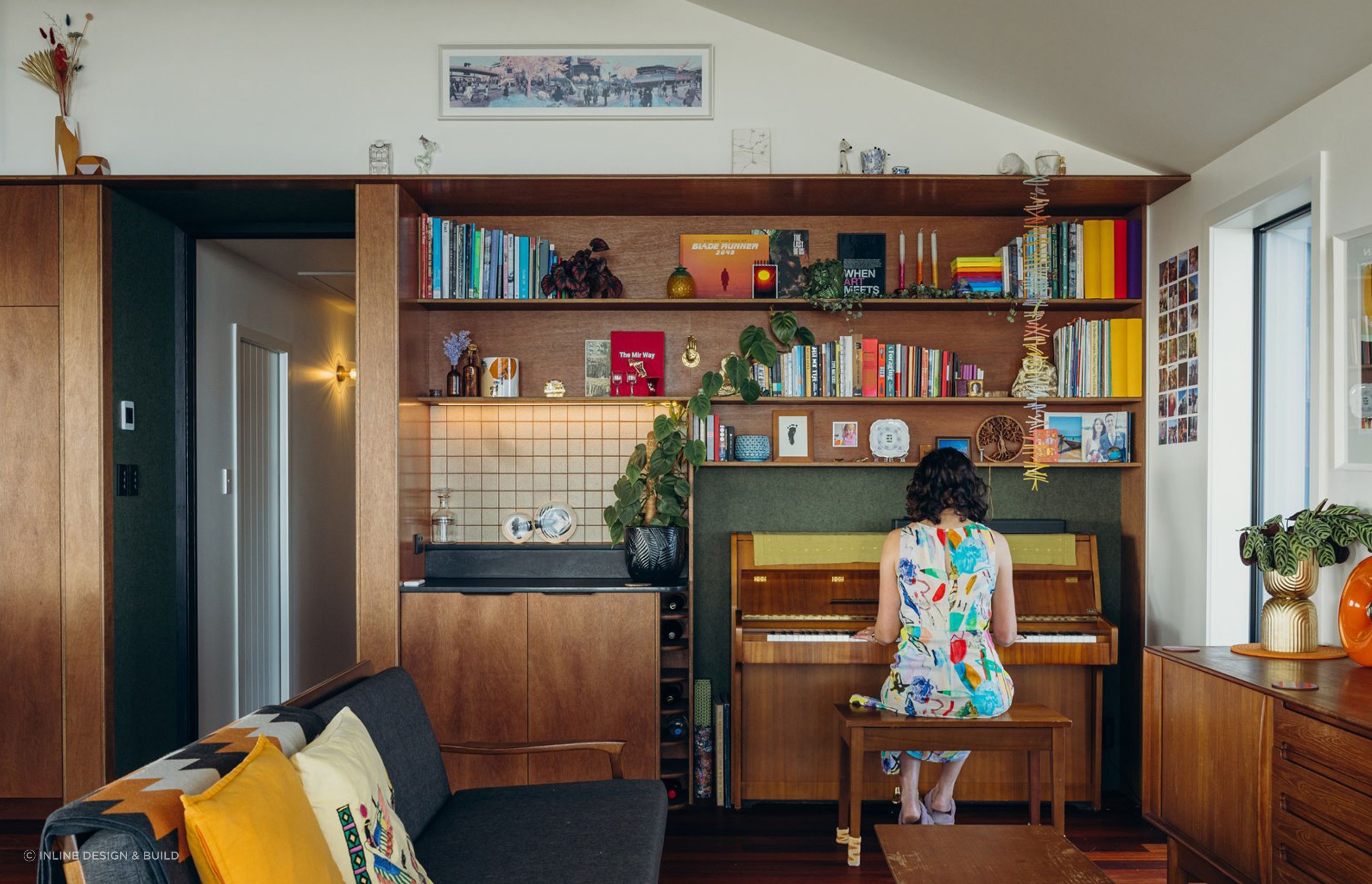 Each piece of joinery assembled by our skilled team has been made to suit the spaces and aesthetic of this home. Hand-sanded and oiled, the custom joinery is a testament to the level of craftsmanship and quality that delivers durability, warmth and character to this home.