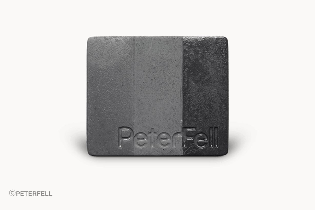 PeterFell colour PFL-698 for the borders