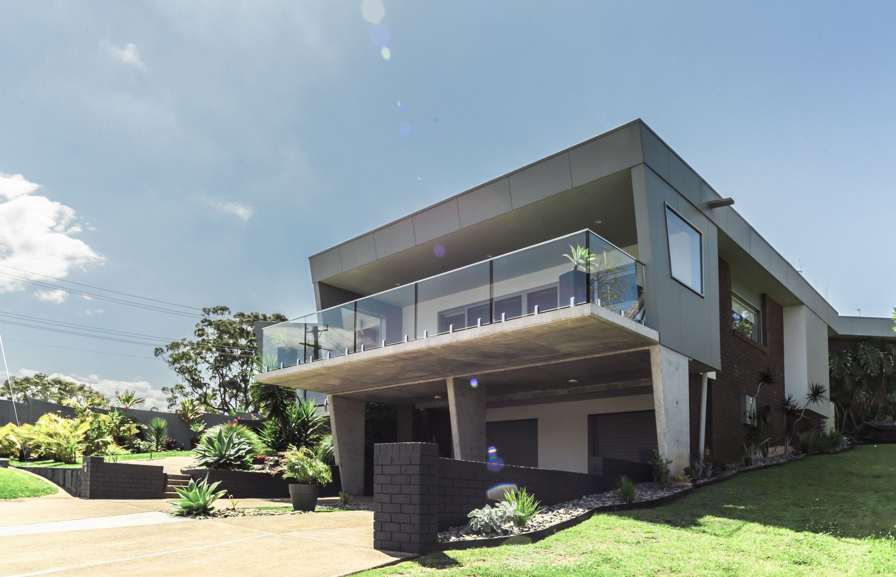 PMQ-Modern-House-0015-HDR-grey-2.jpg
