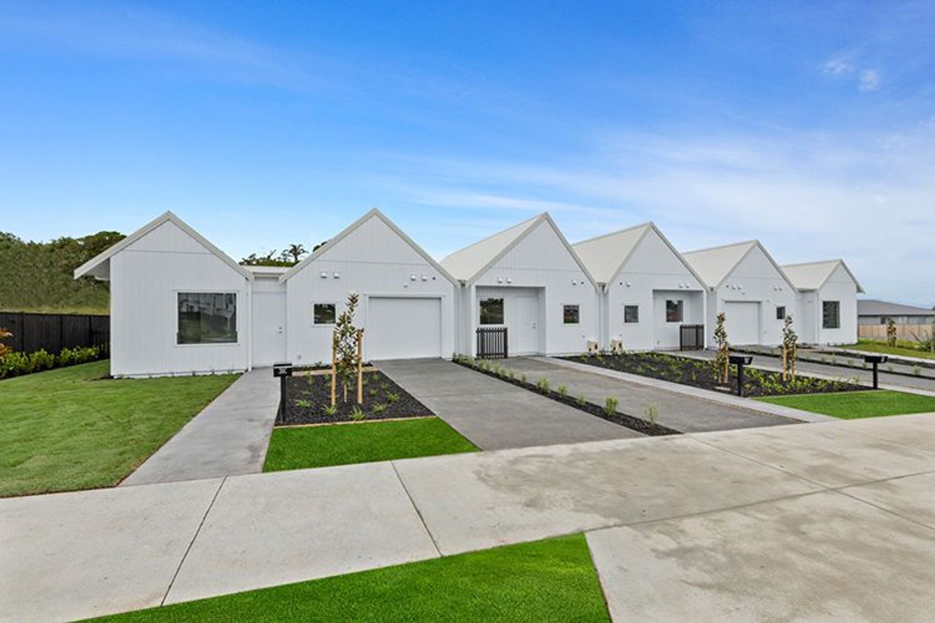 Red Beach Single Level Terraces
