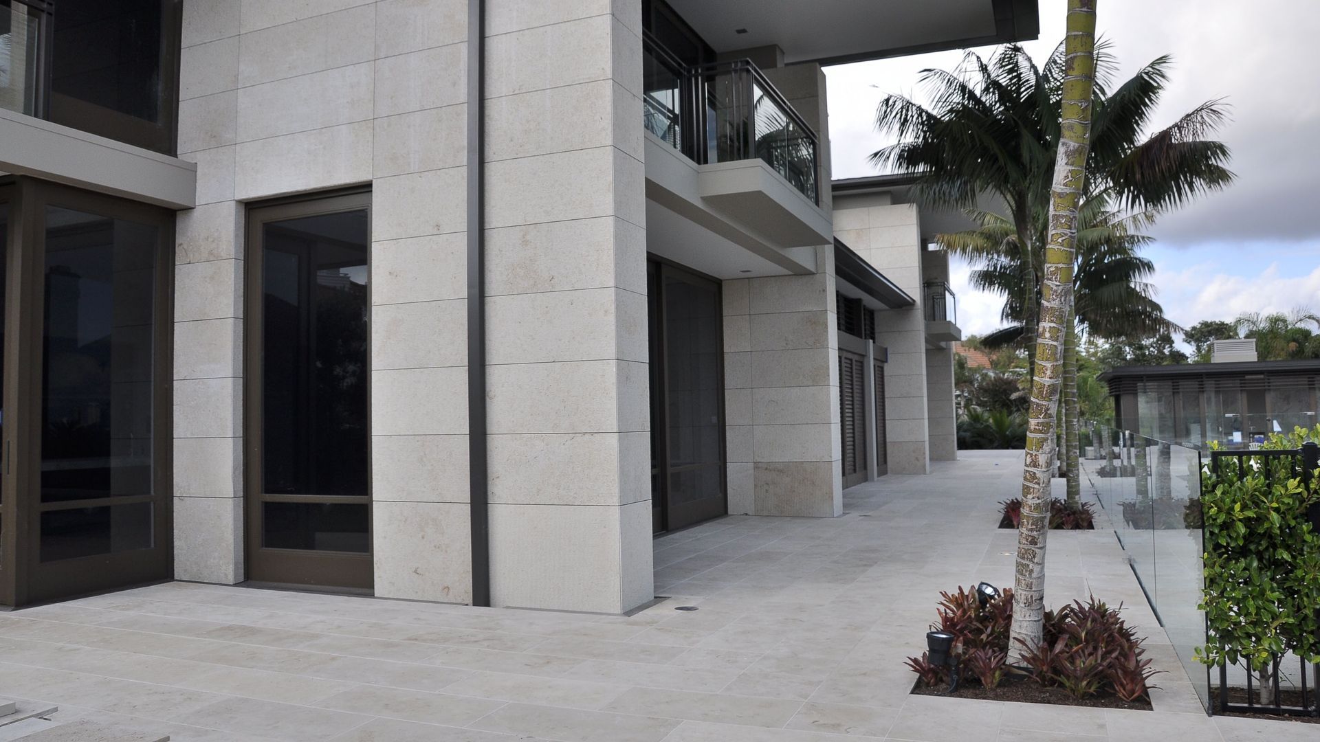 Paratai Drive Residence banner