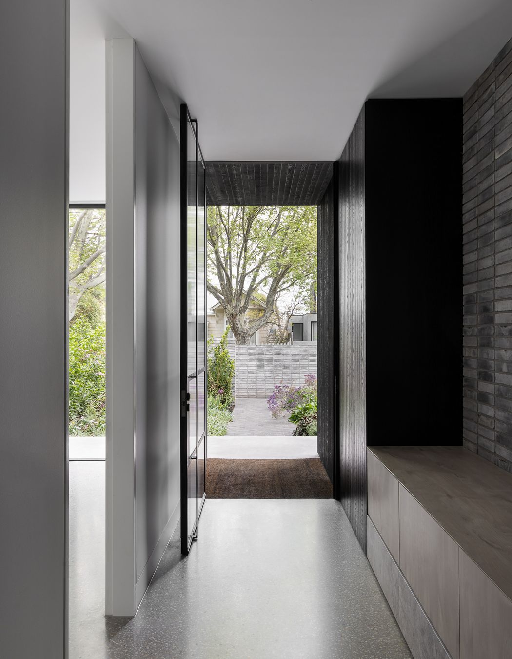 Petersen-D91-bricks-Elsternwick-Residences-internal-to-front-fence.jpg