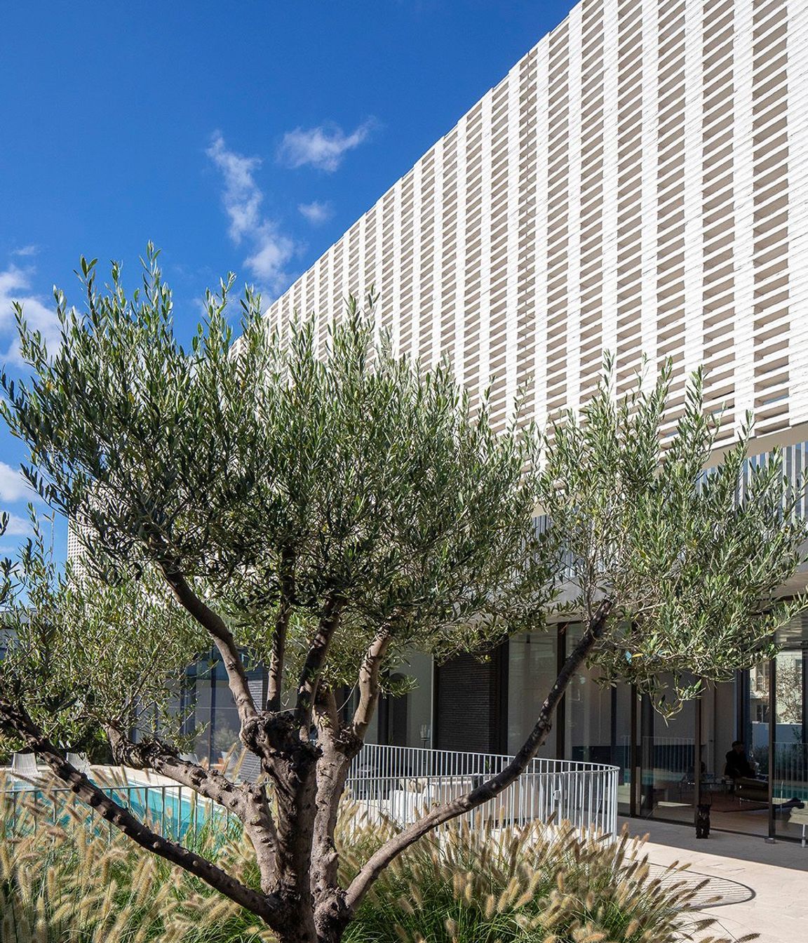 Petersen-K11-bricks-Brise-Soleil-day.jpg