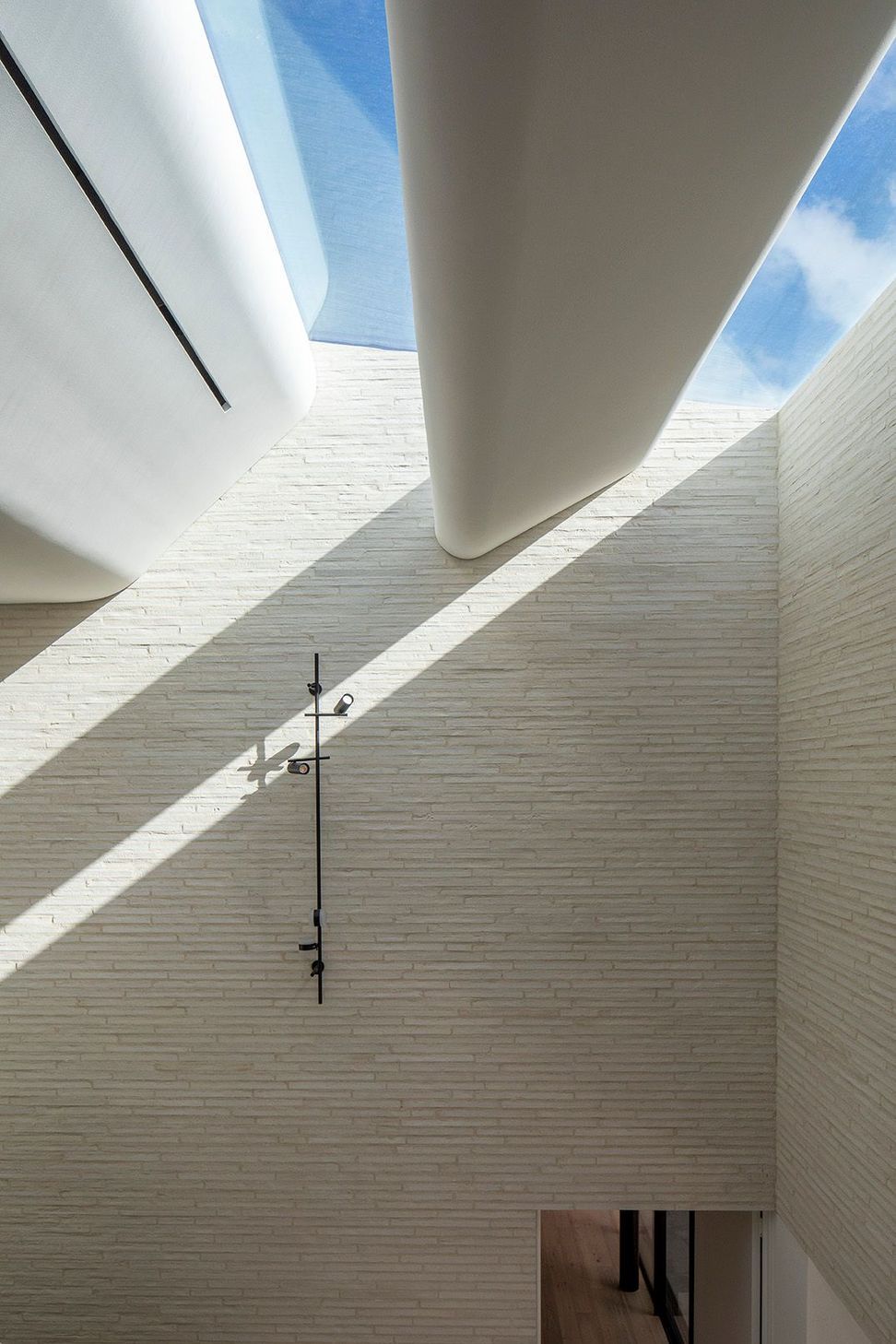 Petersen-K11-bricks-internal-brickwork-Brise-House.jpg