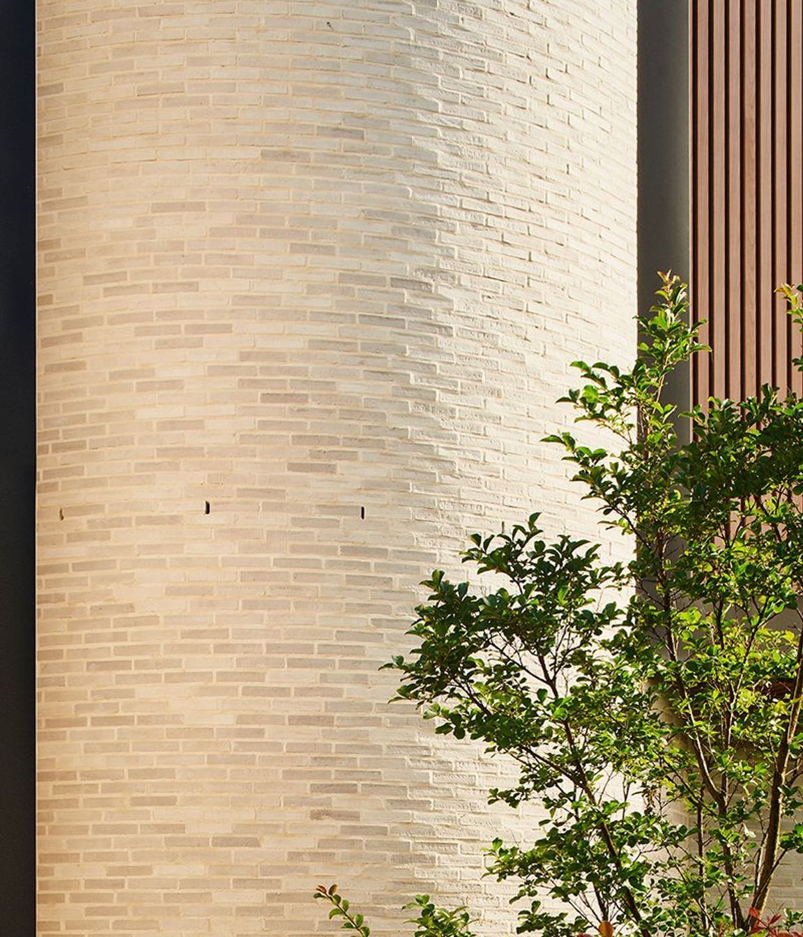 Petersen-bricks-K11-cut-curve-Hawthron-Grove.jpg