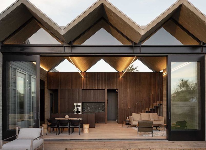 Poured Pleats Home, Auckland