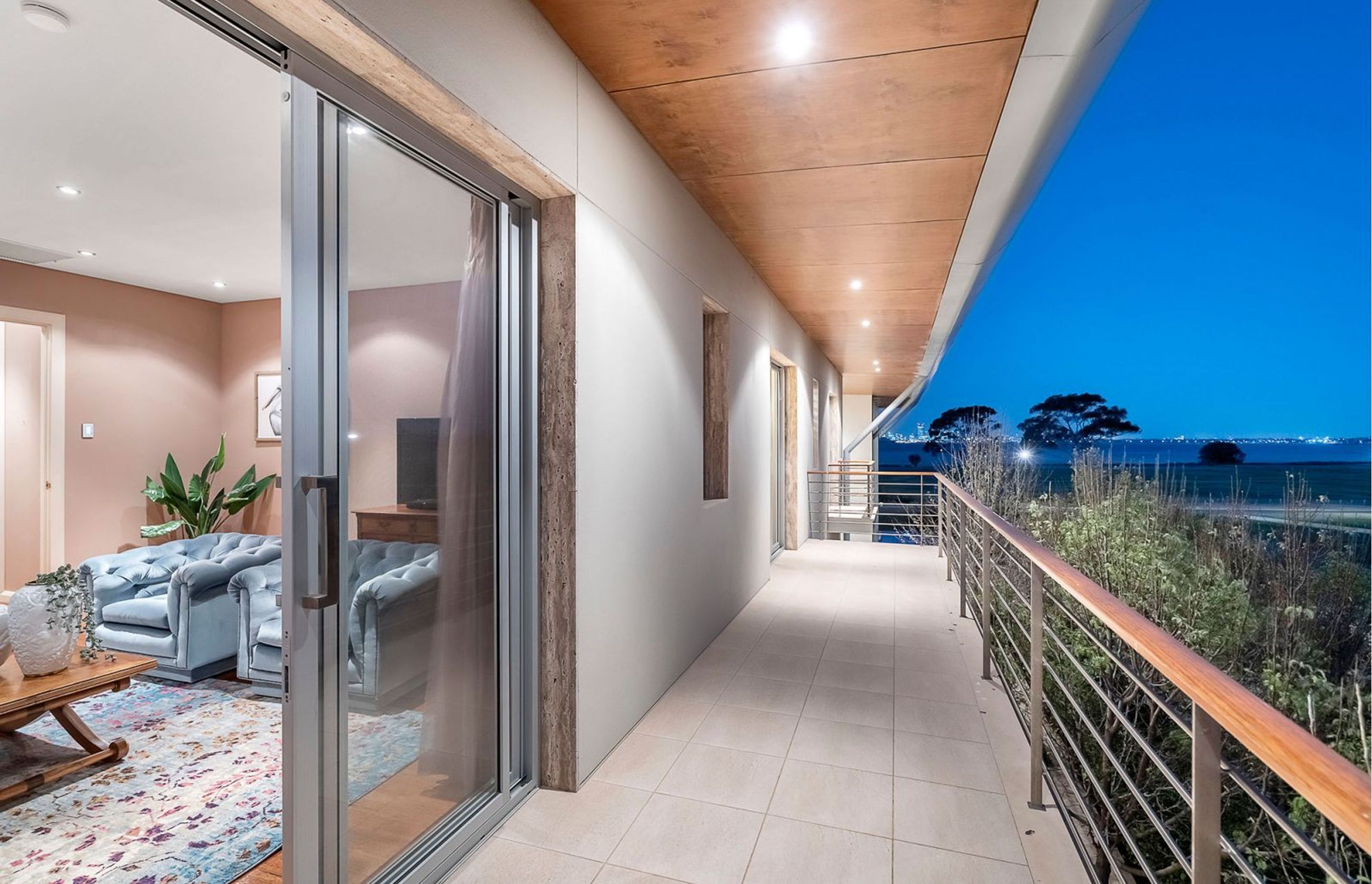 Prestige residence, Attadale WA
