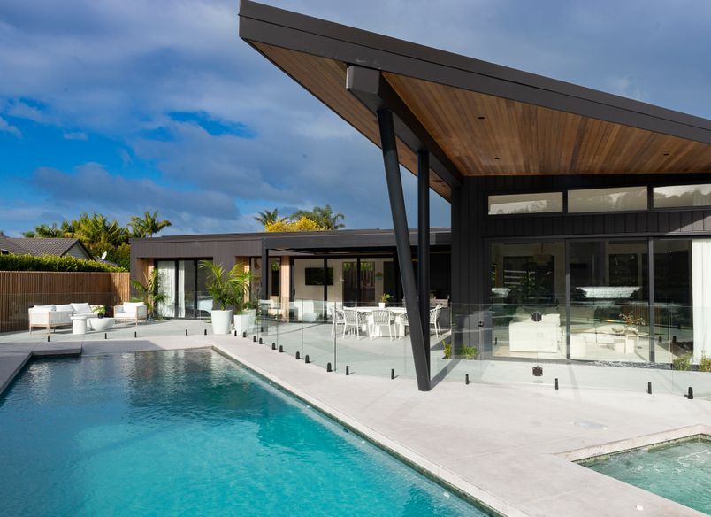Contemporary Coastal Oasis