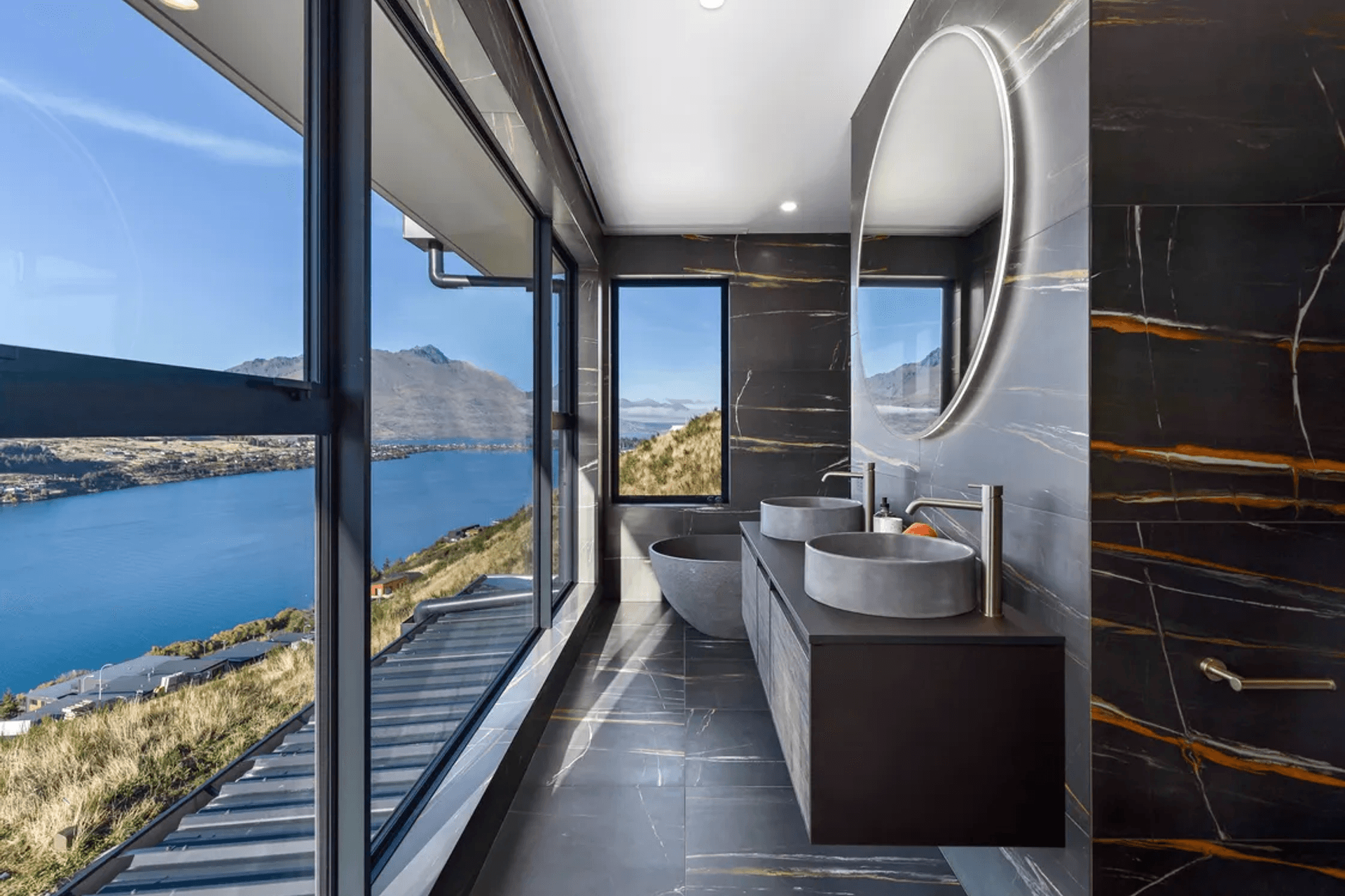 Lynch Lane, Queenstown