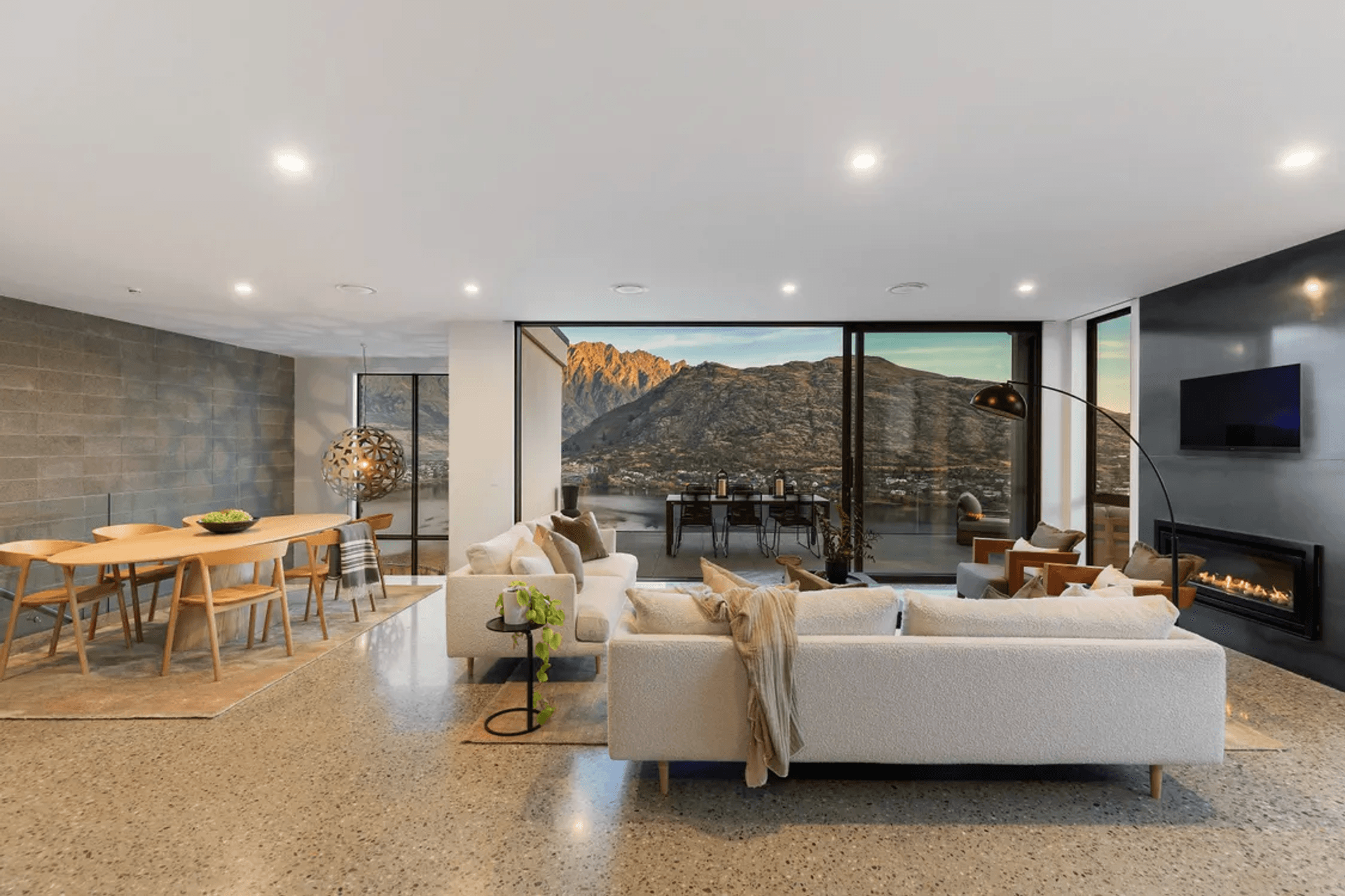 Lynch Lane, Queenstown