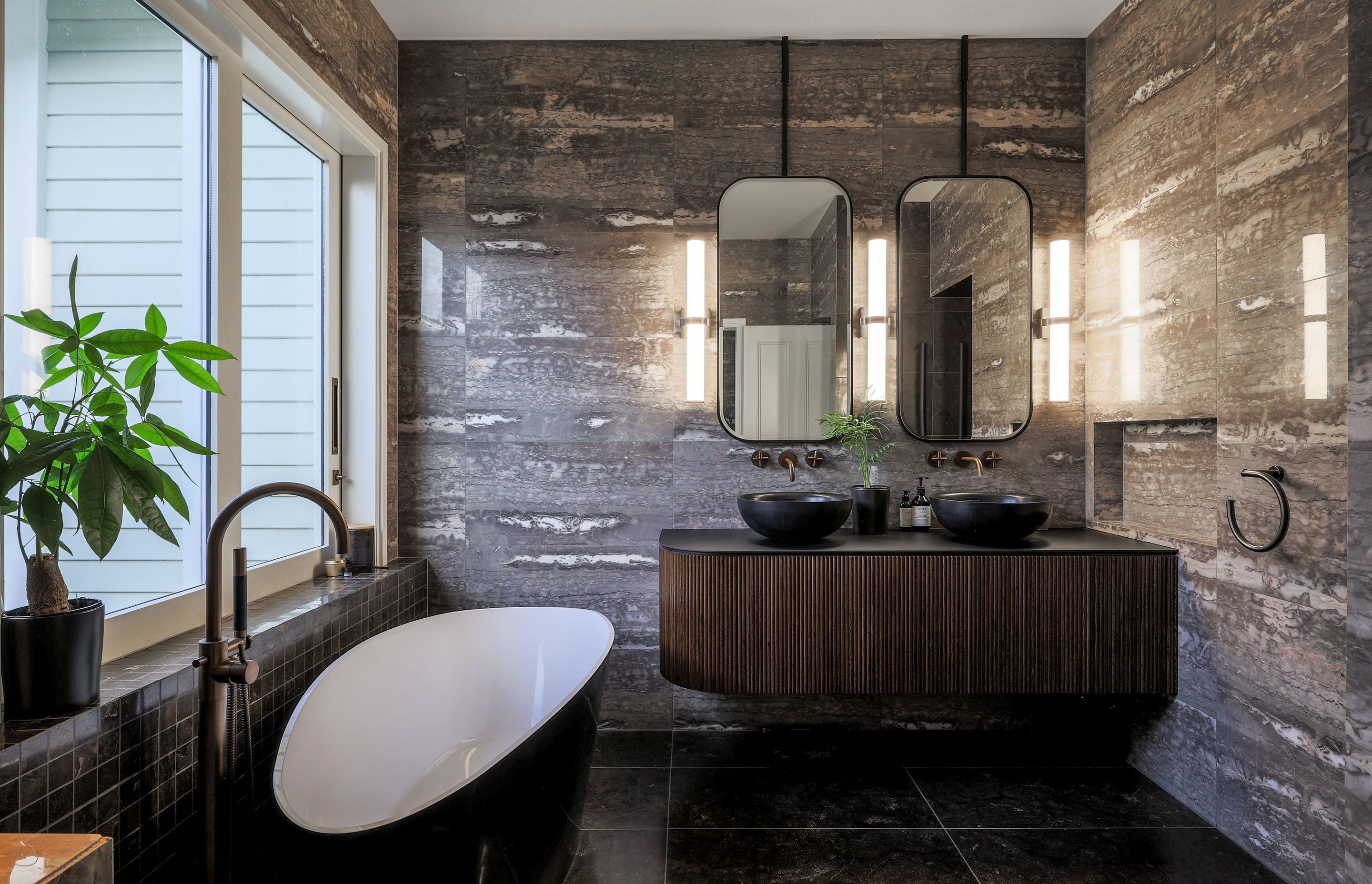R66030-Edit.jpg