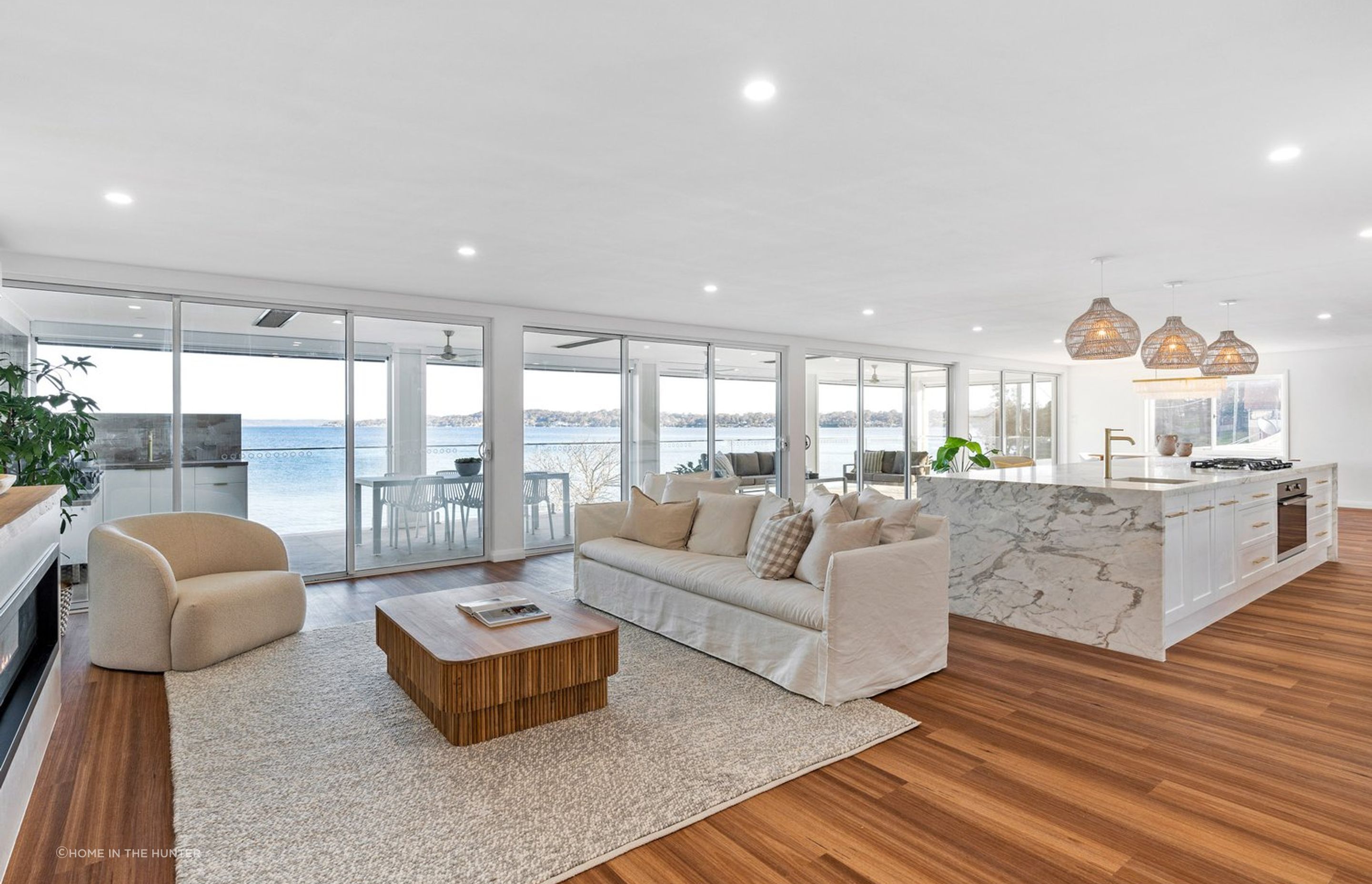 Bolton Point Residence - High End Residential