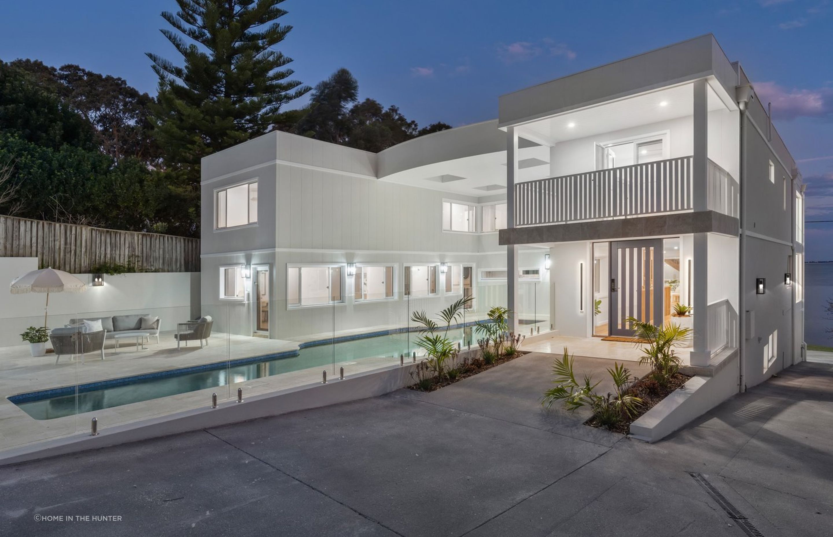 Bolton Point Residence - High End Residential