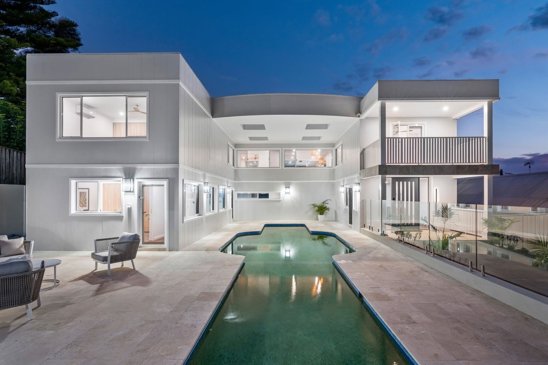 Bolton Point Residence - High End Residential