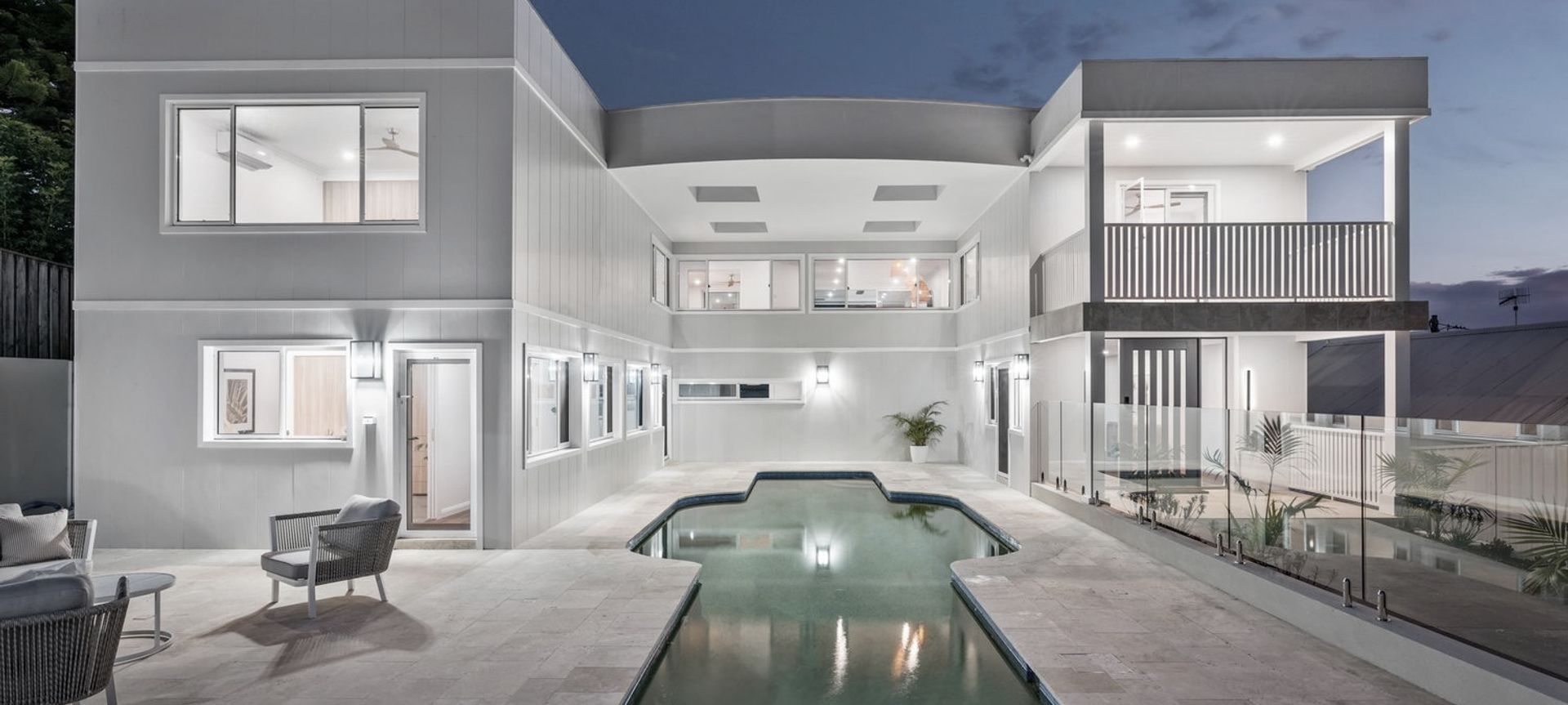 Bolton Point Residence - High End Residential banner