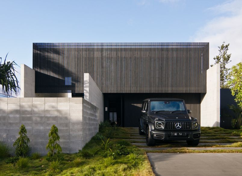 Elanora residence