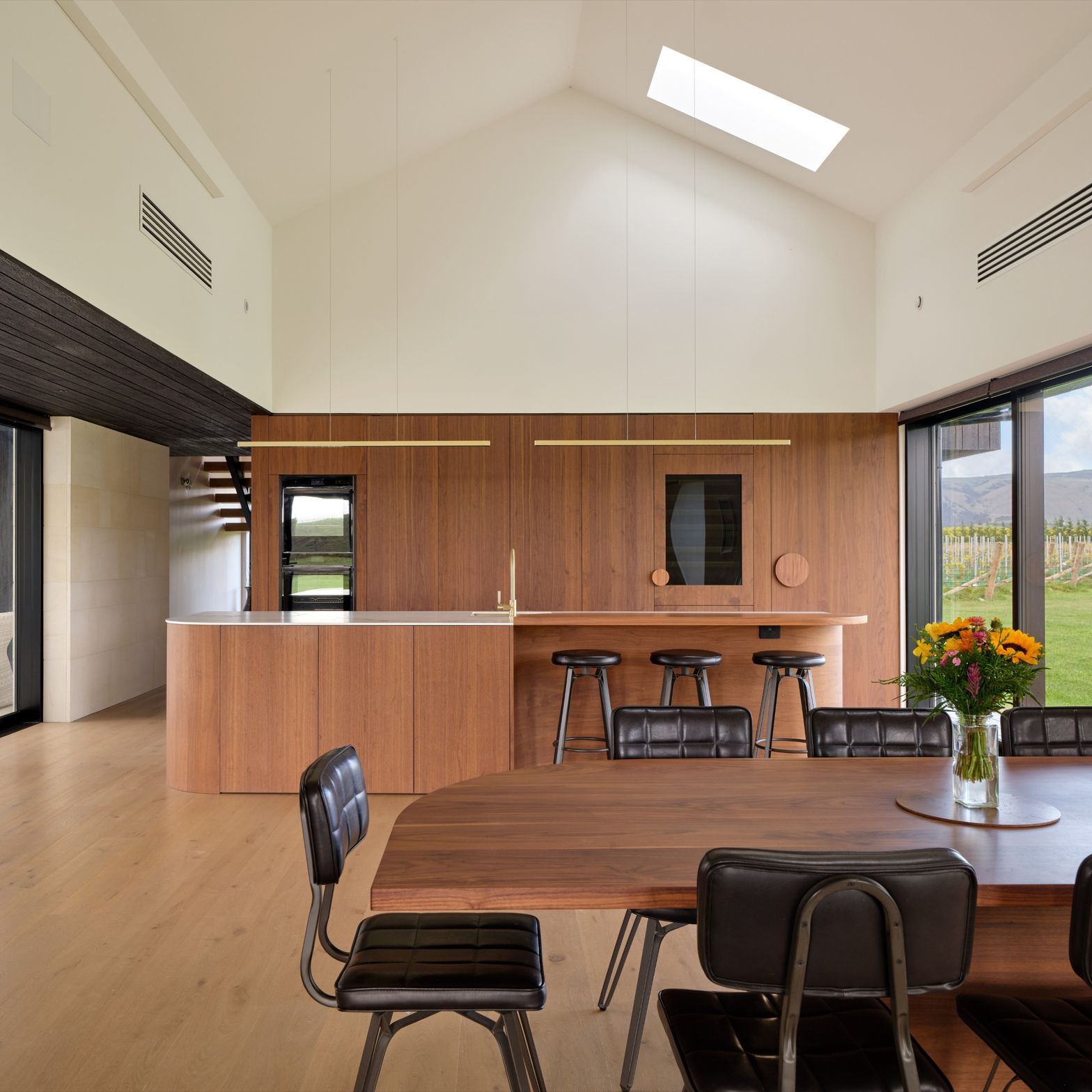 Roach-House-Martinborough-Three-Chimneys-Oamaru-Stone-11-ap-compressed-v2.jpg