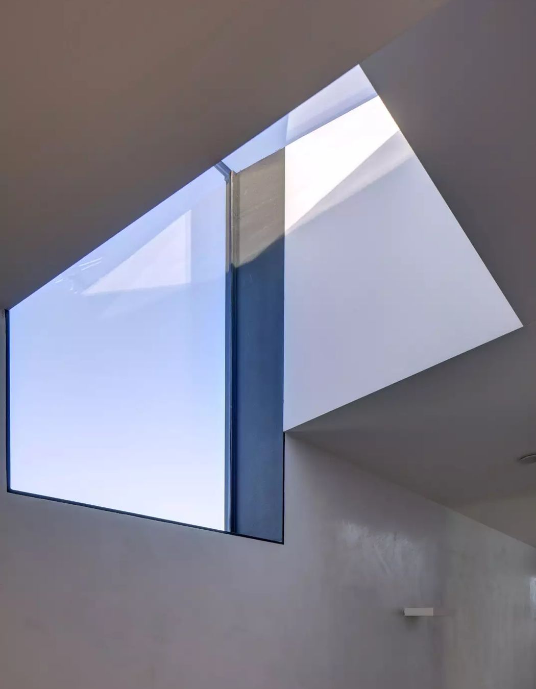 ##^^Bondi, Plowman St