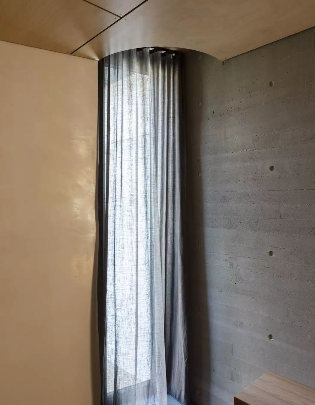 ##^^Bondi, Plowman St