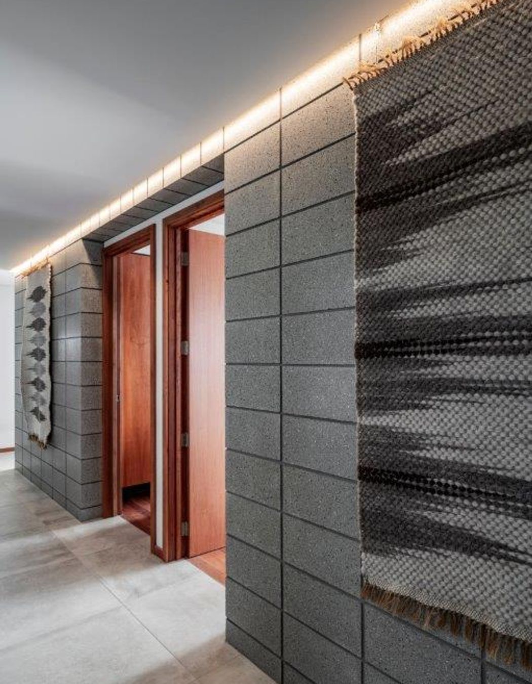 Redcliff's Residence