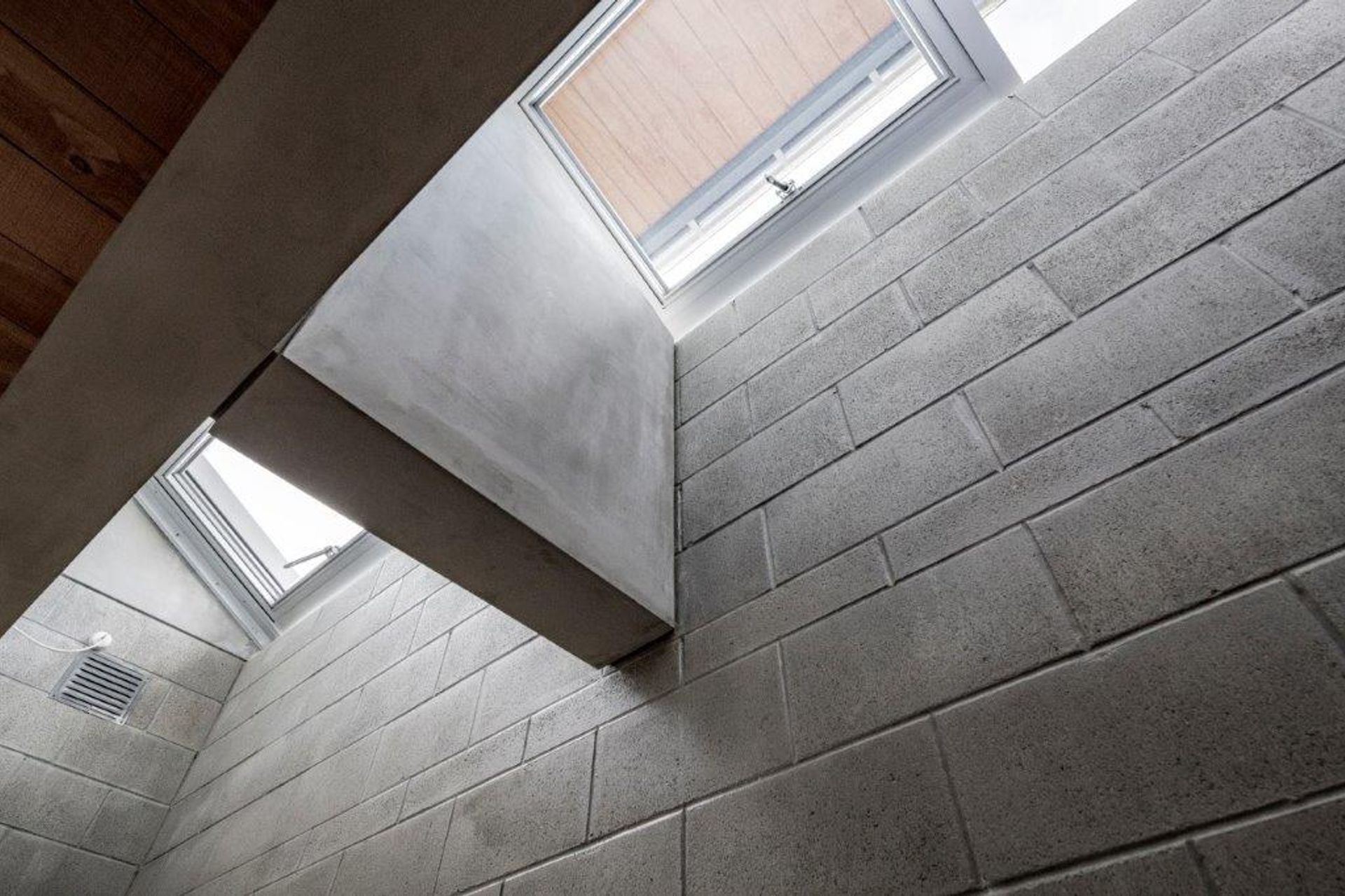 Redcliff's Residence