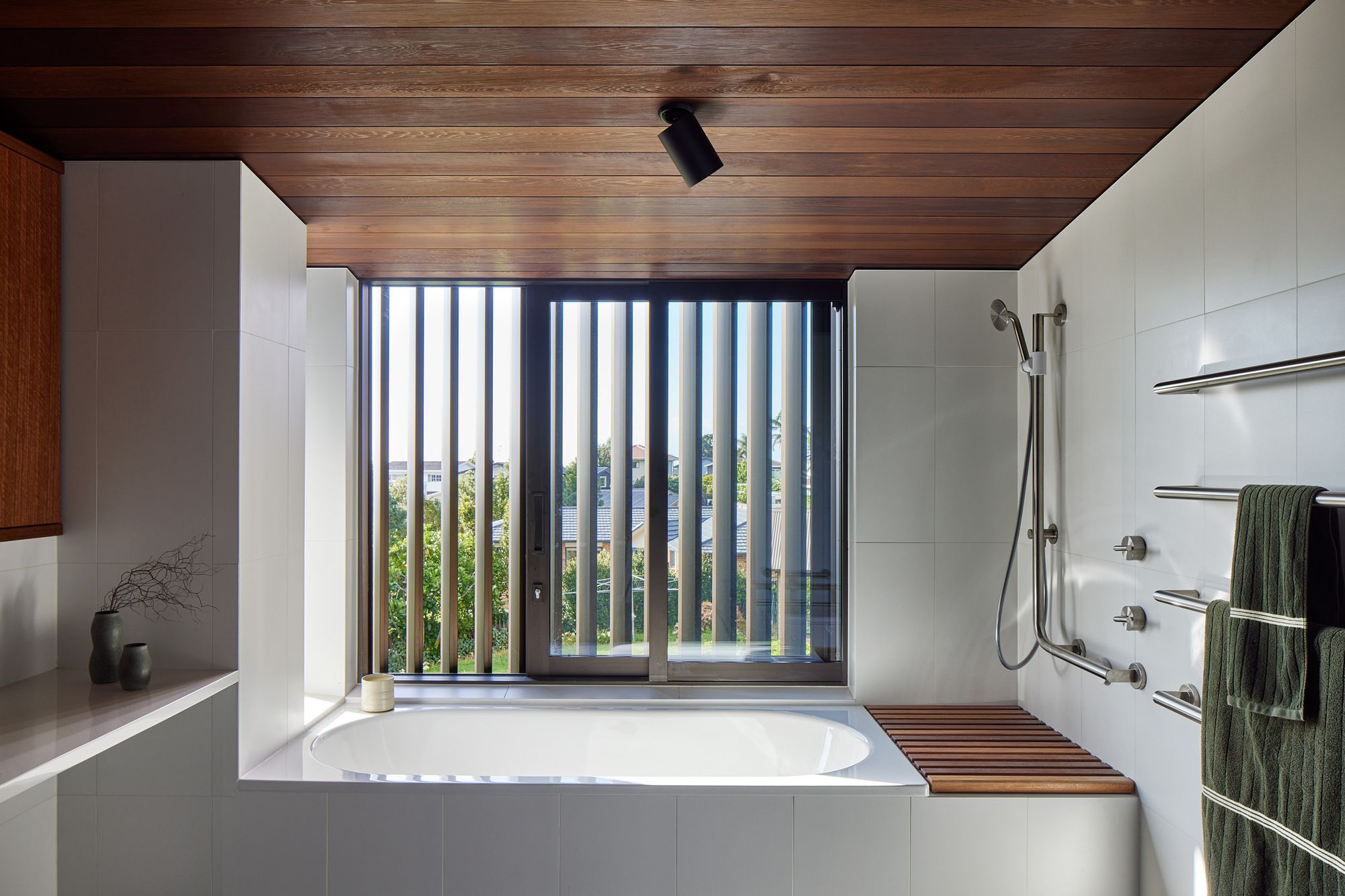 Quadro Levo Shower Mixers , Hewi System 900 Shower with Quadro 1266 Shower Head & Outlet