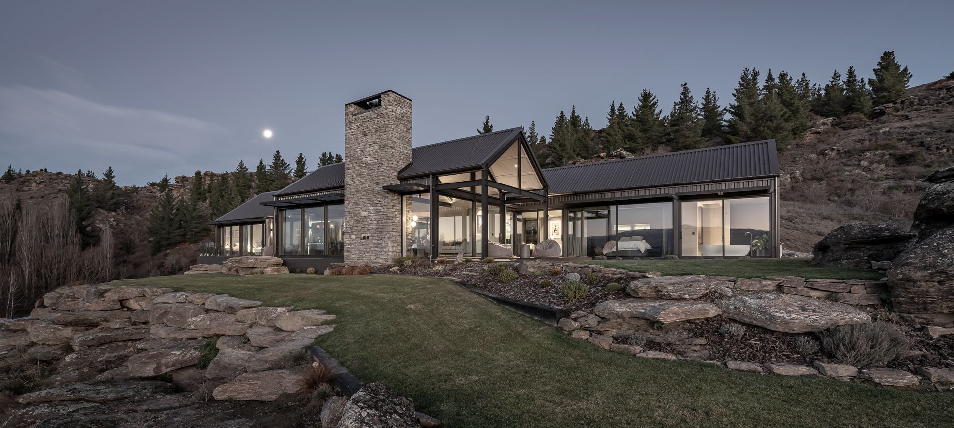 Earnscleugh Ridge Retreat, Clyde banner