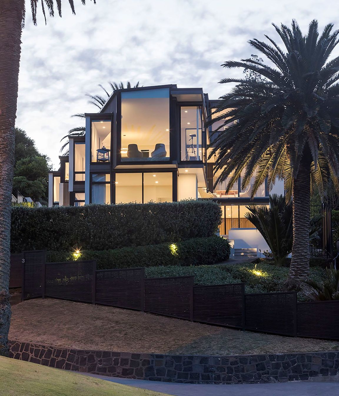 ST-HELIERS-BAY-HSE3832FitMaxWzI1MDAsMTY2N10.jpg