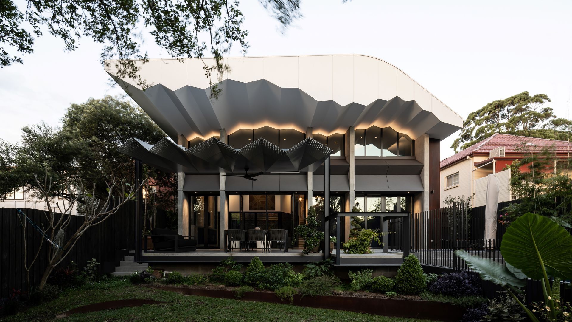 Zig Zag House banner