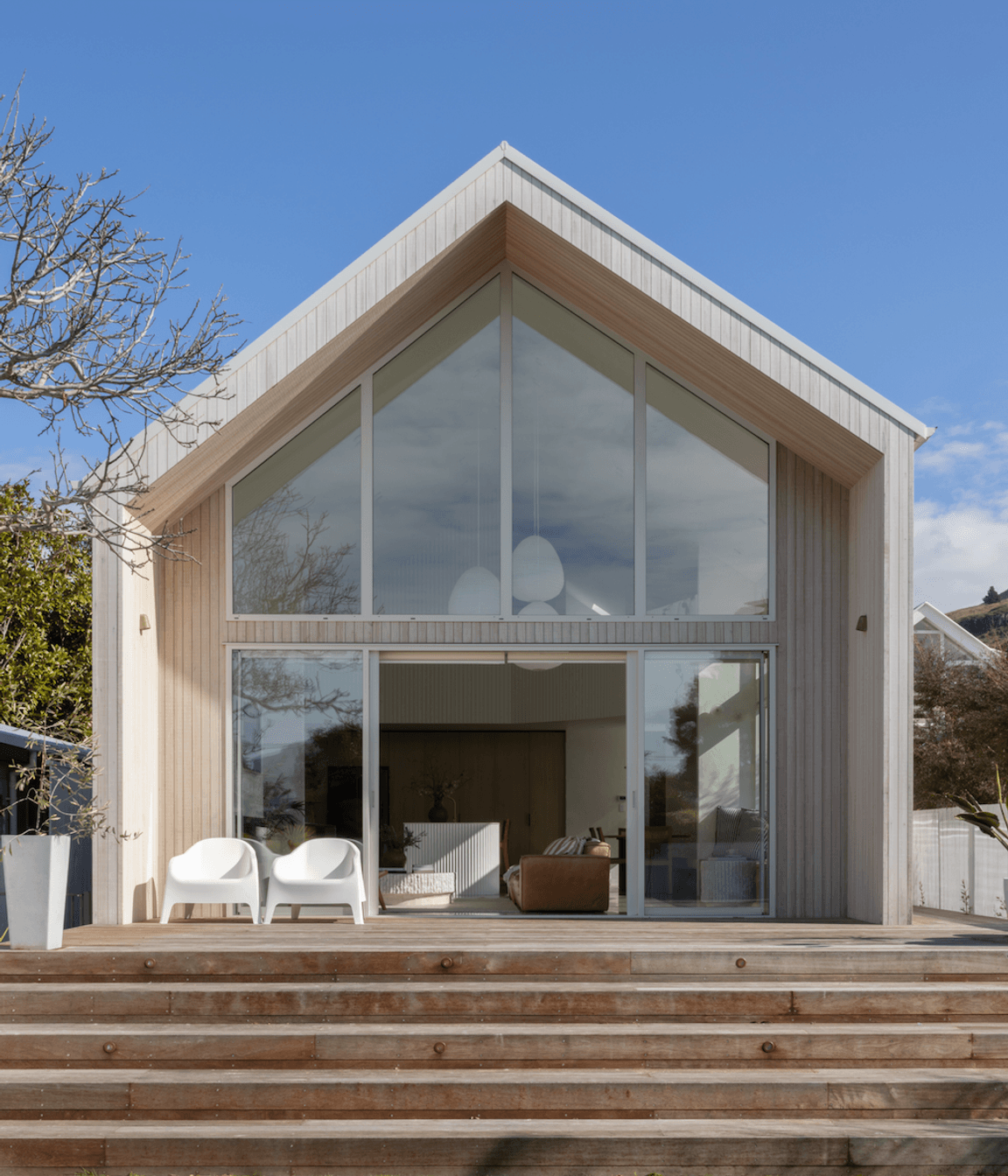 Simple gable form with 6m high living room ceilings