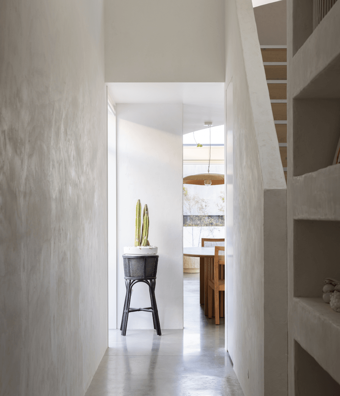 Lime plaster walls in 'Marble Sand'