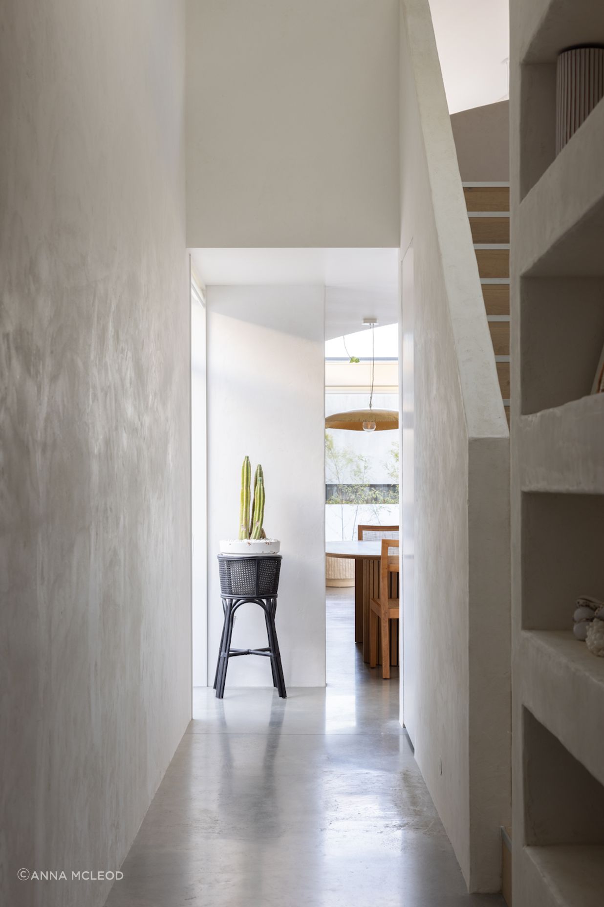 Lime plaster walls in 'Marble Sand'