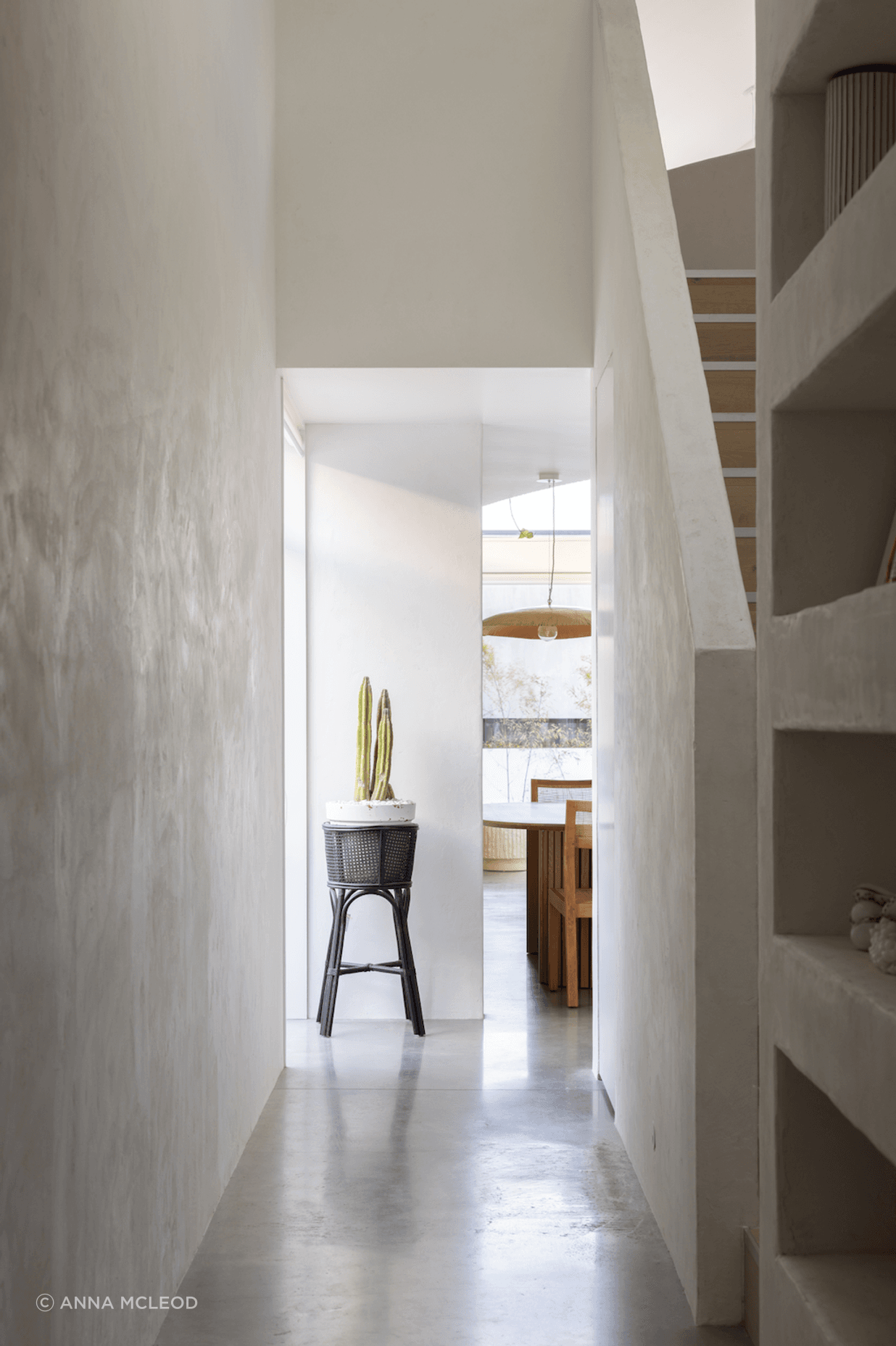 Lime plaster walls in 'Marble Sand'