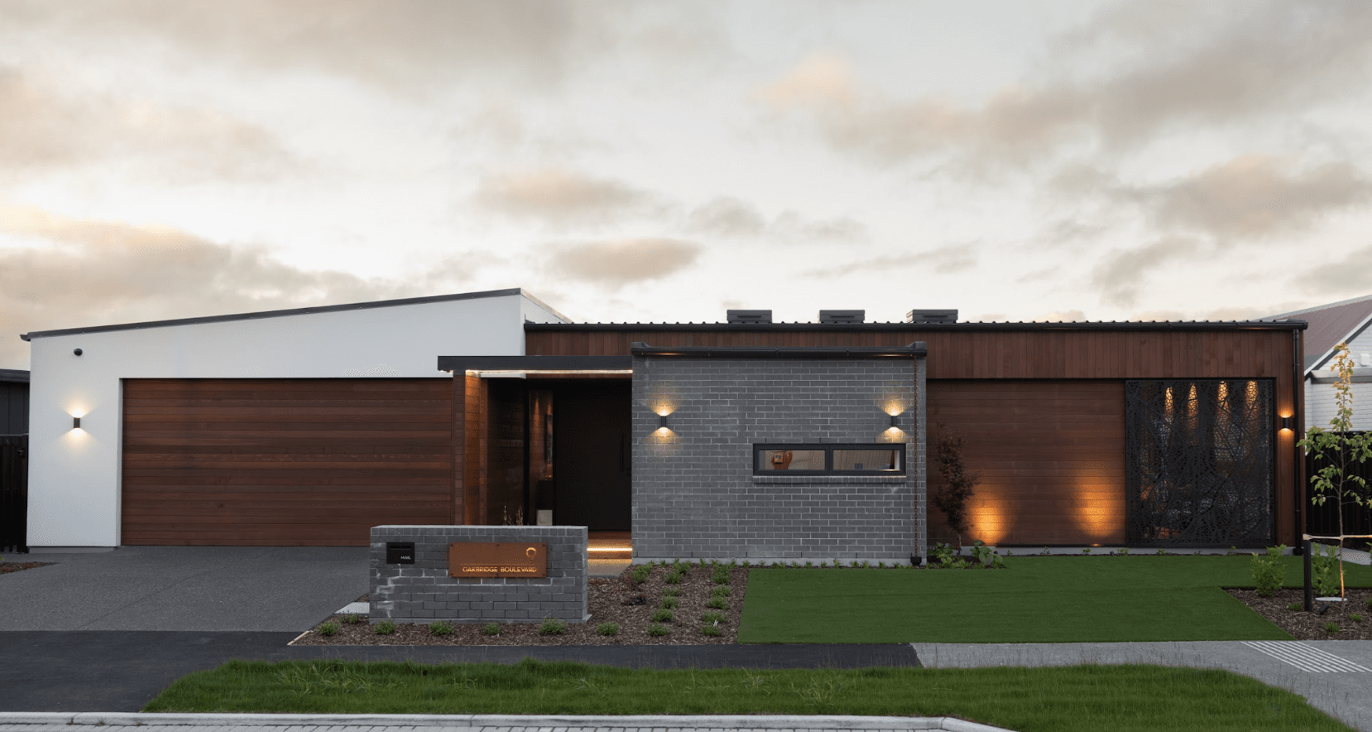 Oakbridge Showhome banner
