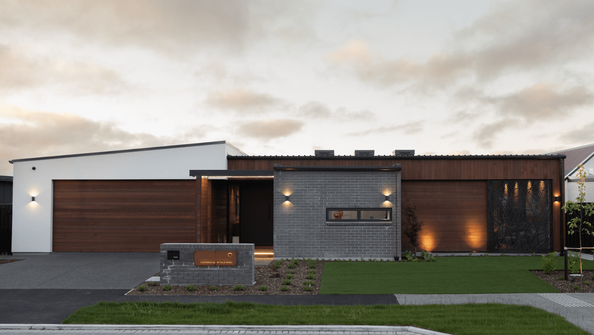 Oakbridge Showhome banner