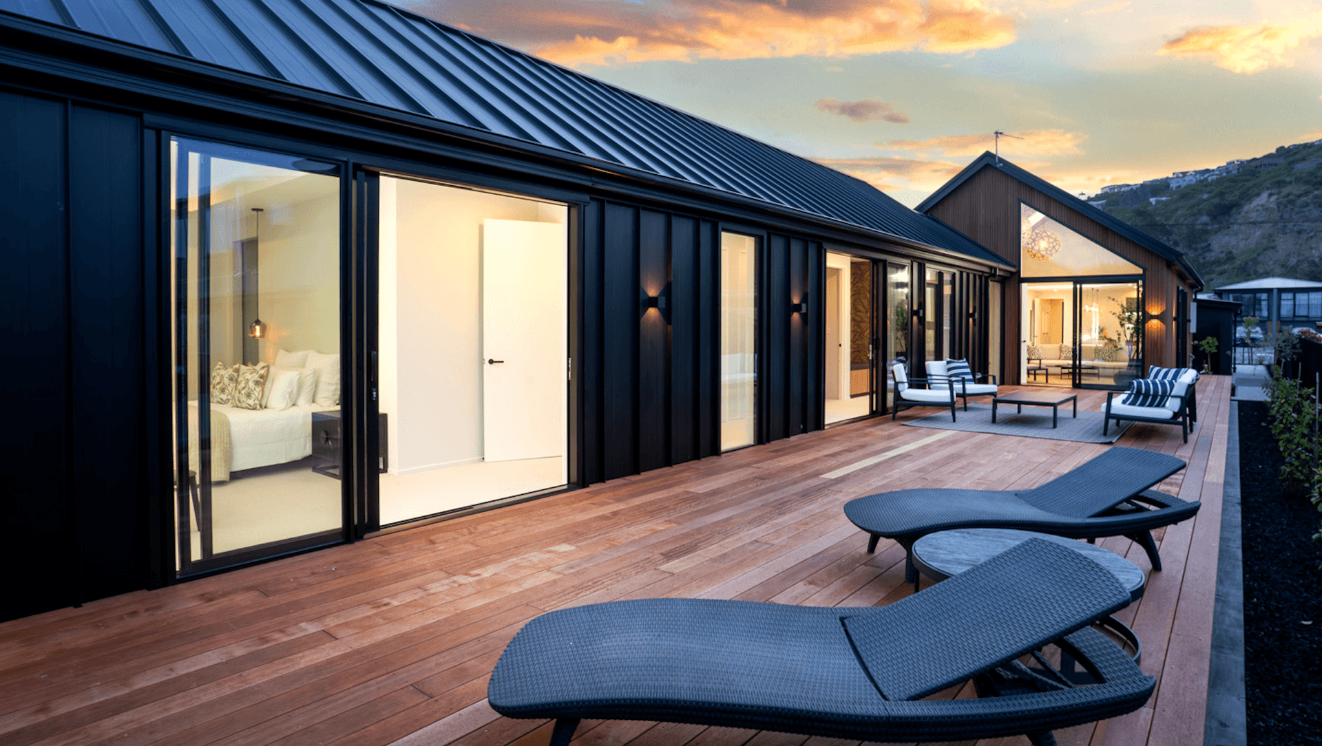 Redcliffs Design & Build banner