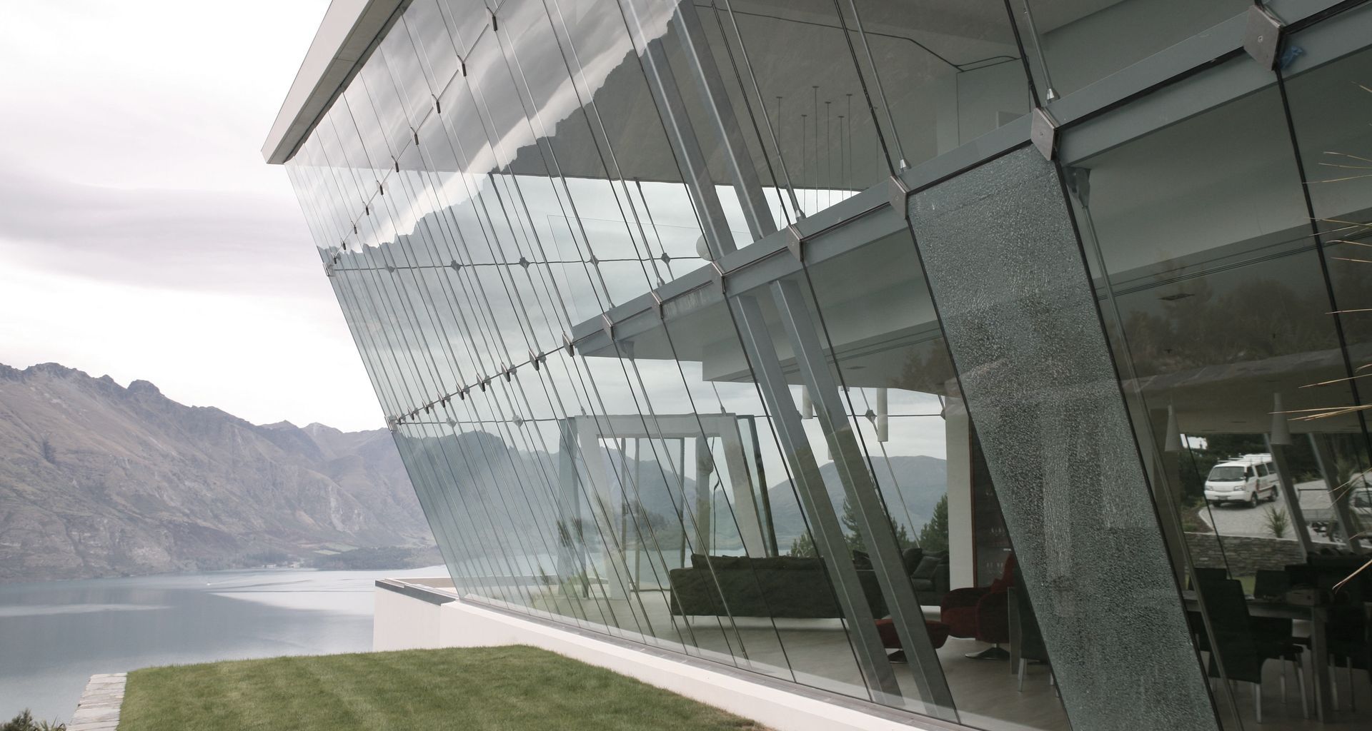 Jagged Edge - Queenstown banner