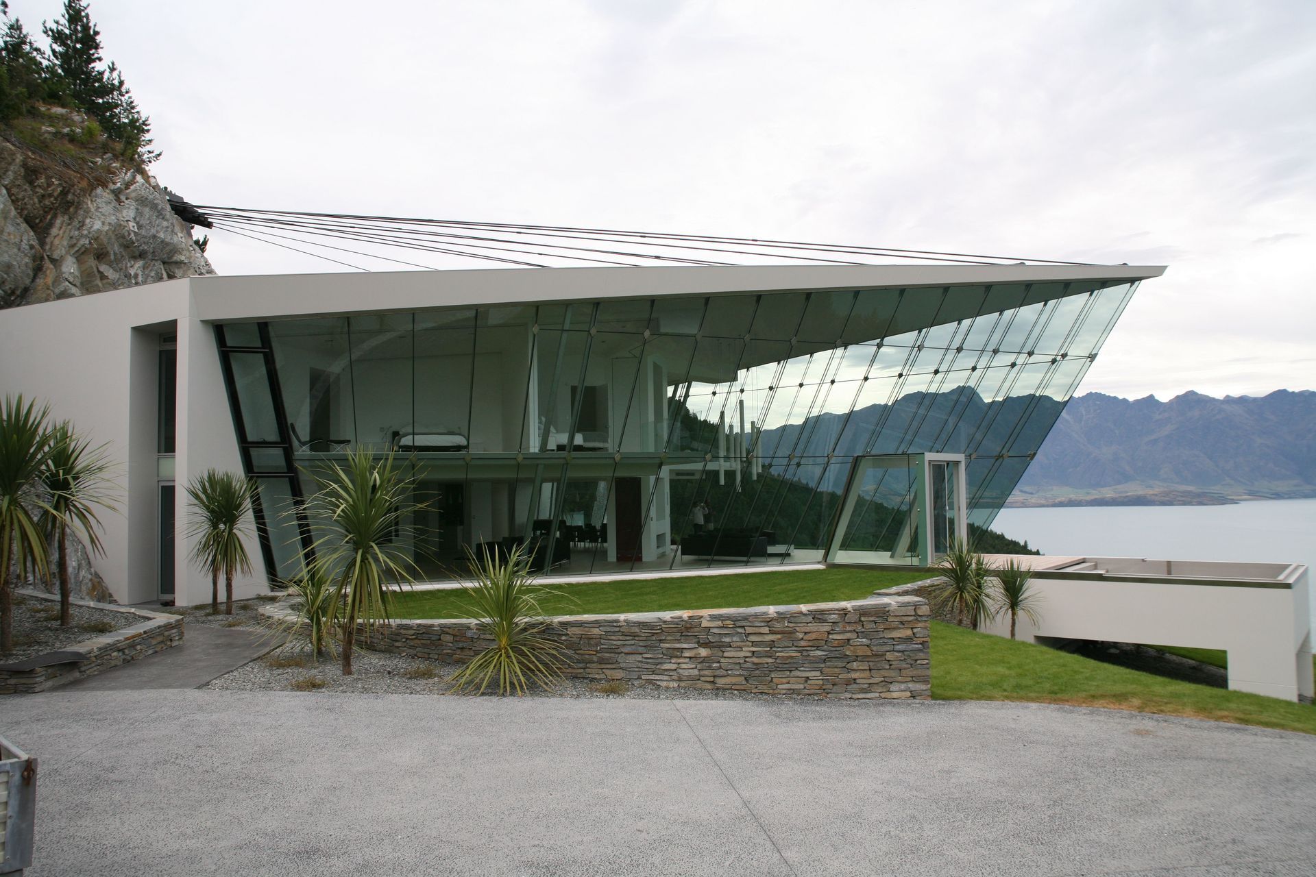 Jagged Edge - Queenstown