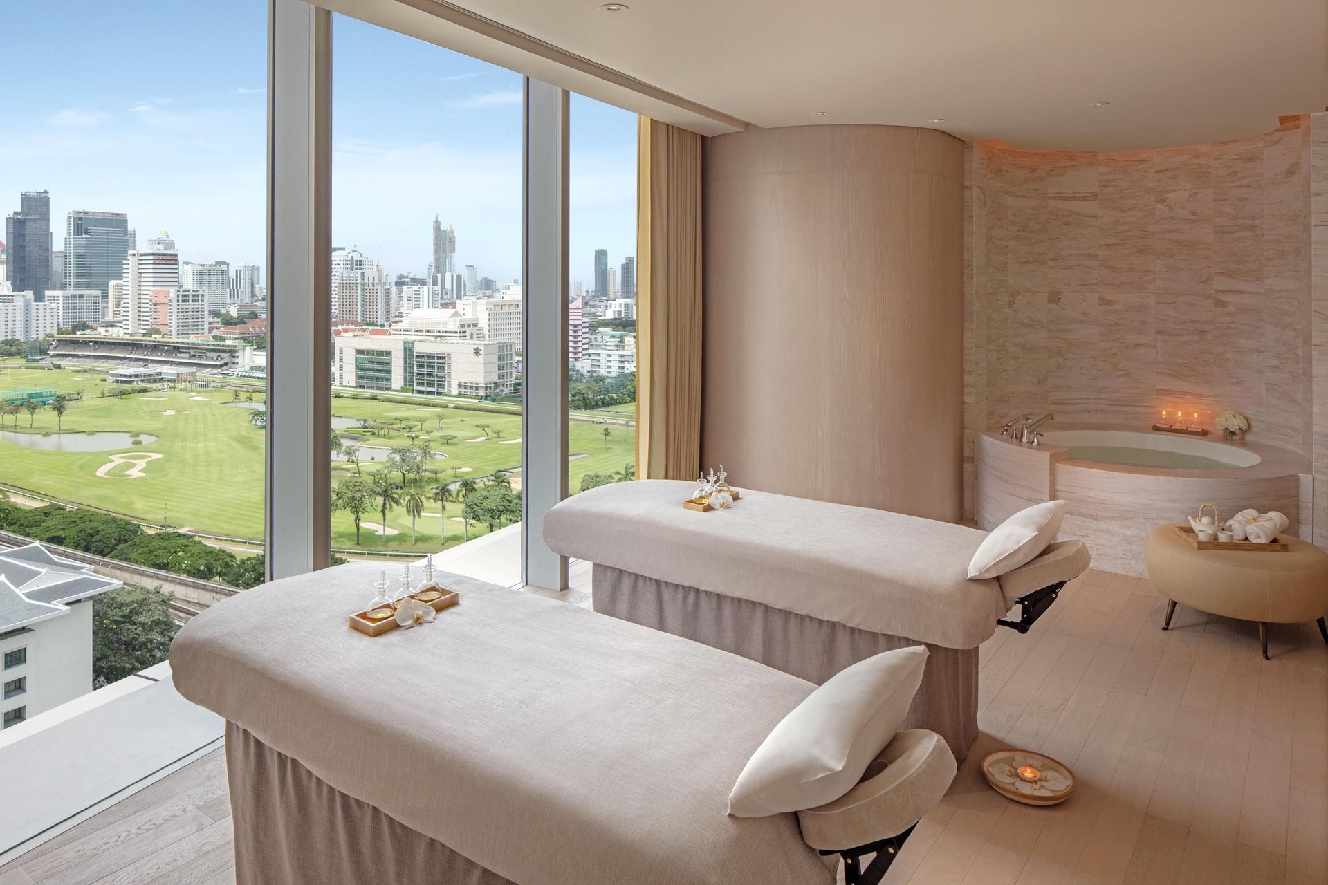 Spa-TreatmentRoom8492-HDR.jpg