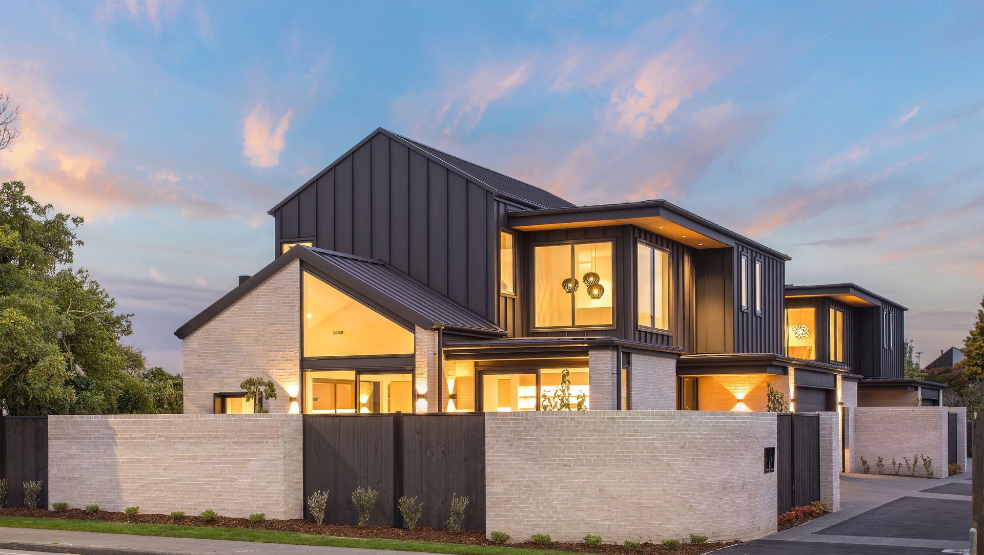Straven Road Townhouses banner