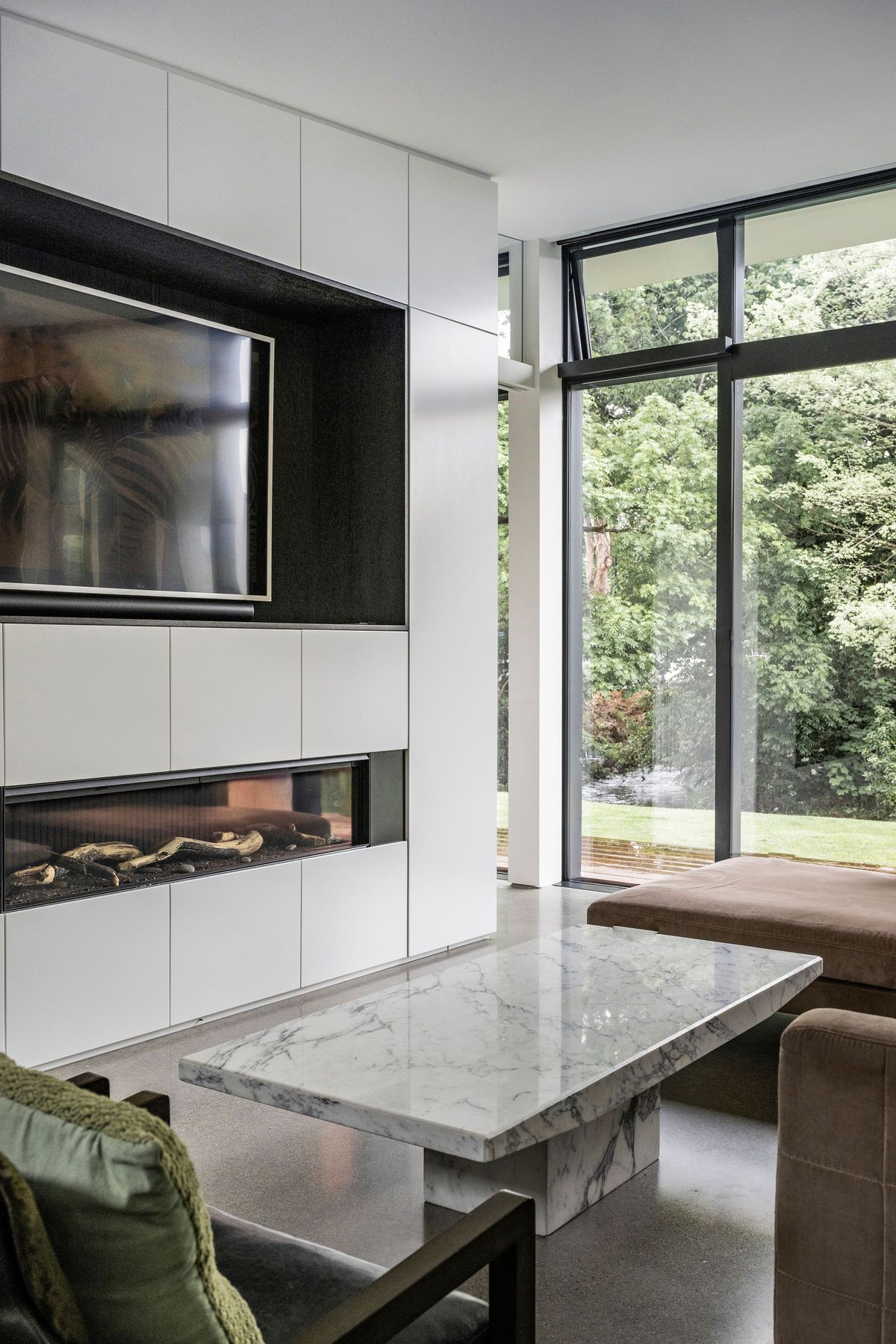 Stream-Side-House-Living-Area-Stephen-Goodenough.jpg