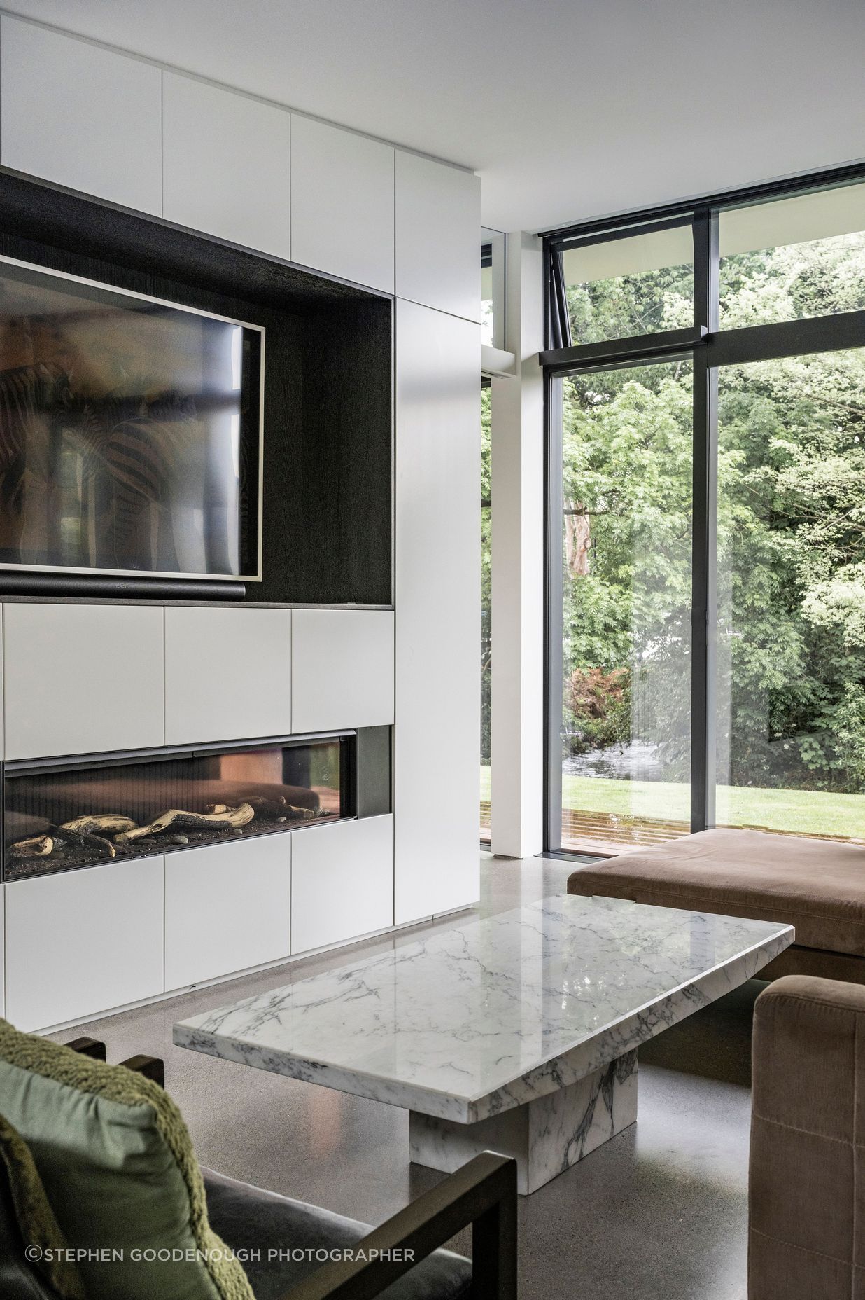Stream-Side-House-Living-Area-Stephen-Goodenough.jpg