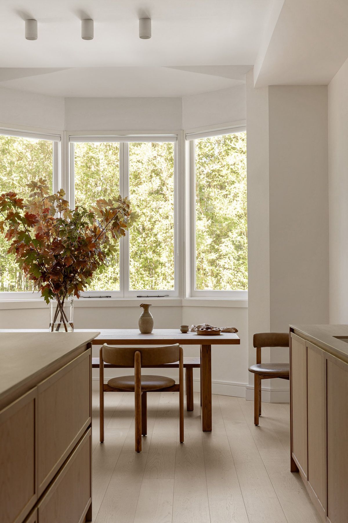 StudioEntiCeilingEOSLightKateLawrenceDesignBishopsAveNatSpadaWR1.jpg