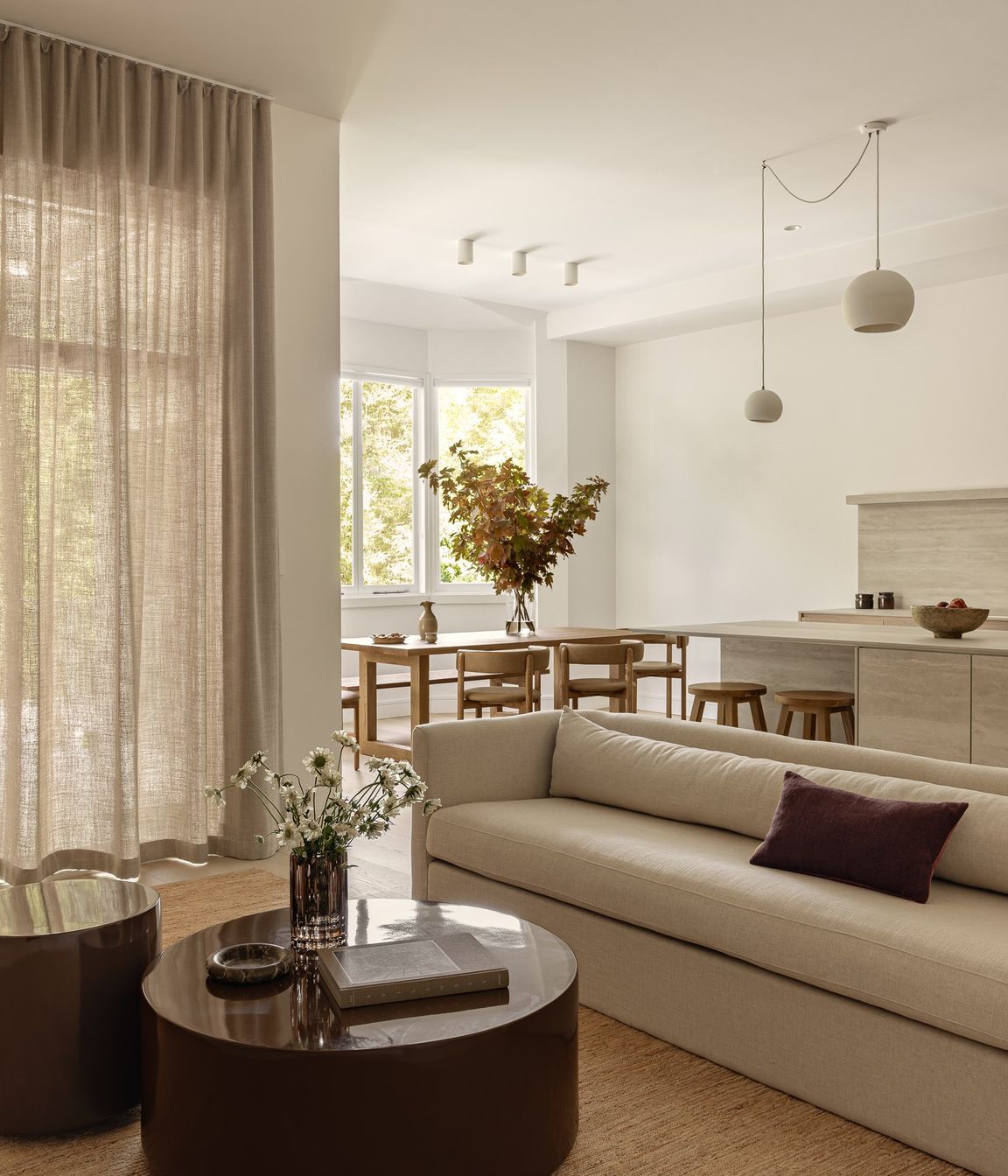 StudioEntiPendantOrbCeilingEOSLightKateLawrenceDesignBishopsAveNatSpadaWR.jpg